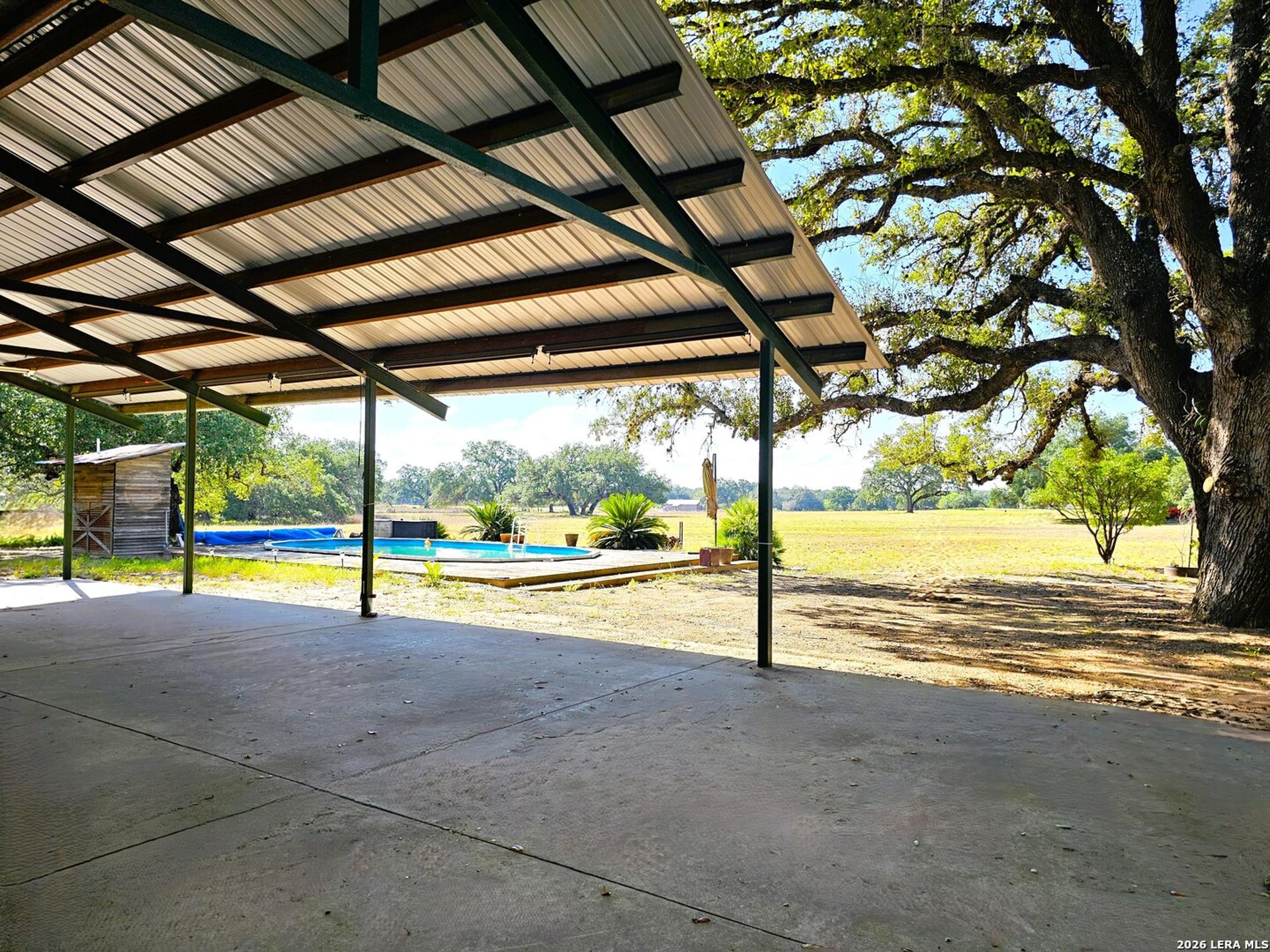 799 County Road 6612, DEVINE, TX, 78016