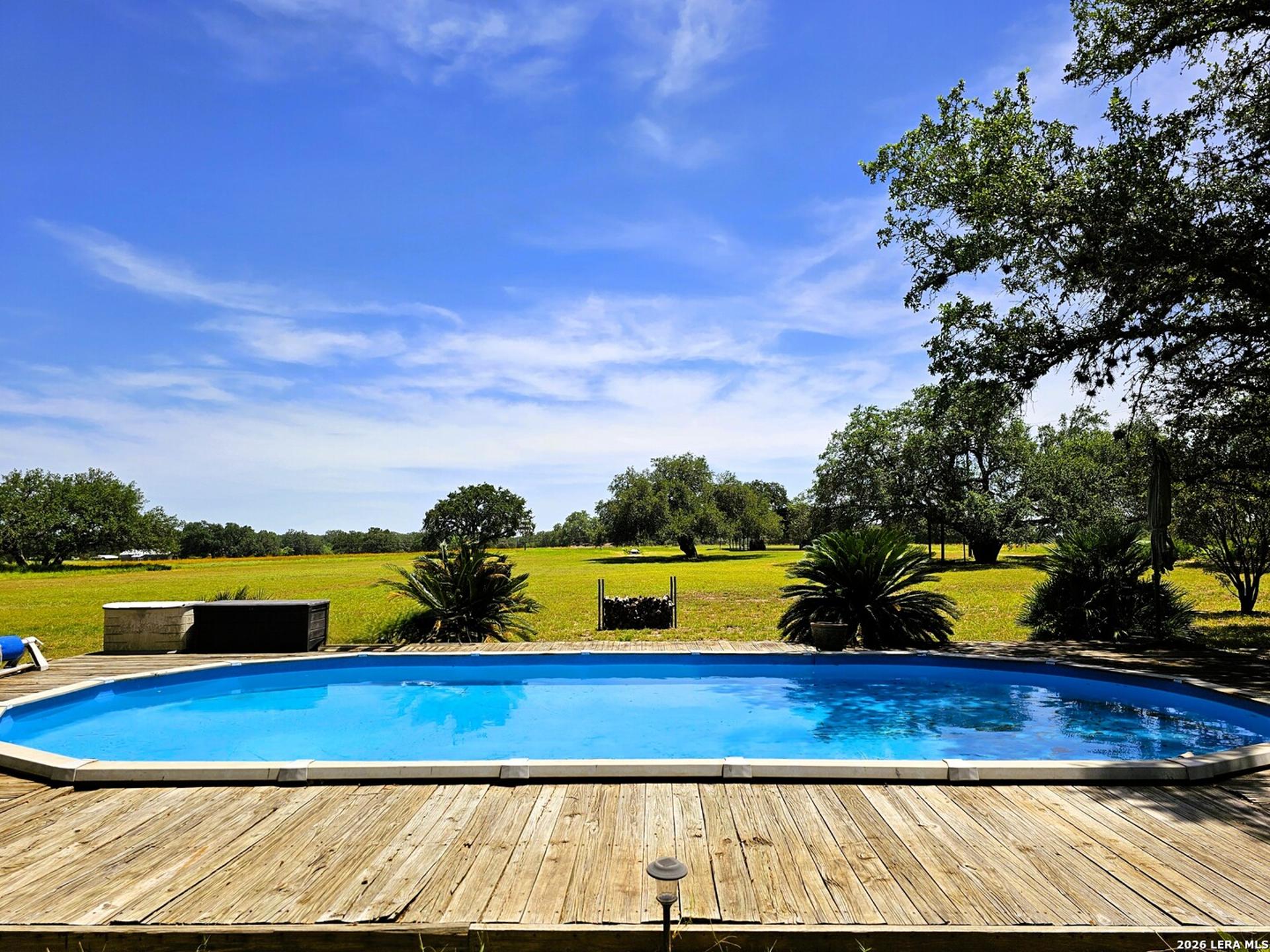 799 County Road 6612, DEVINE, TX, 78016