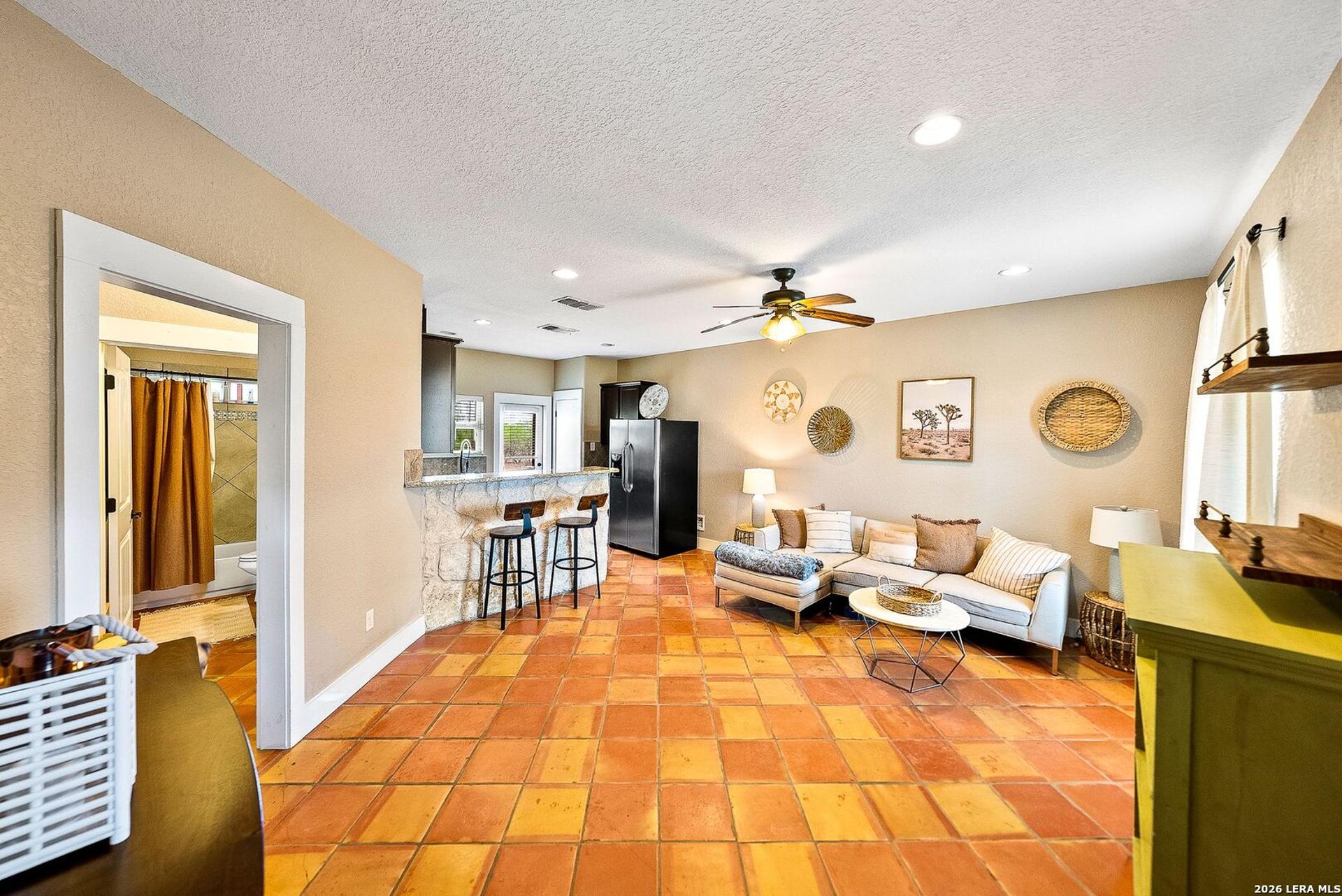 1980 County Road 361, LA_VERNIA, TX, 78121
