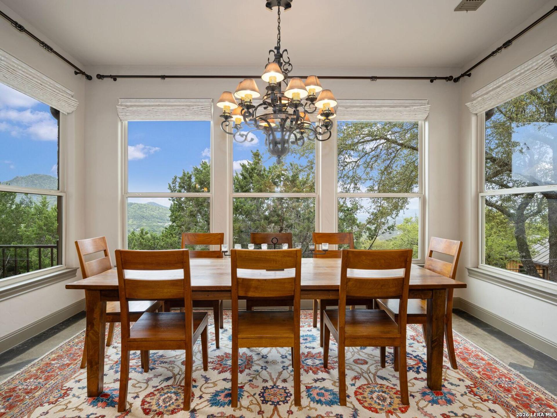2717 B & R Rd, UTOPIA, TX, 78884
