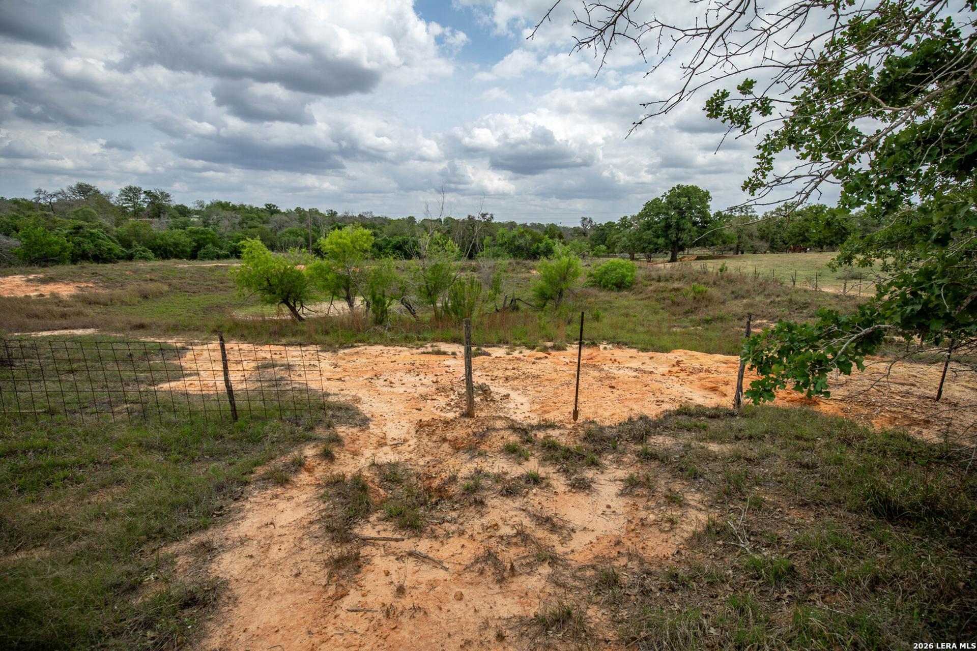 132 ROEMER LN W, FLORESVILL, TX, 78114