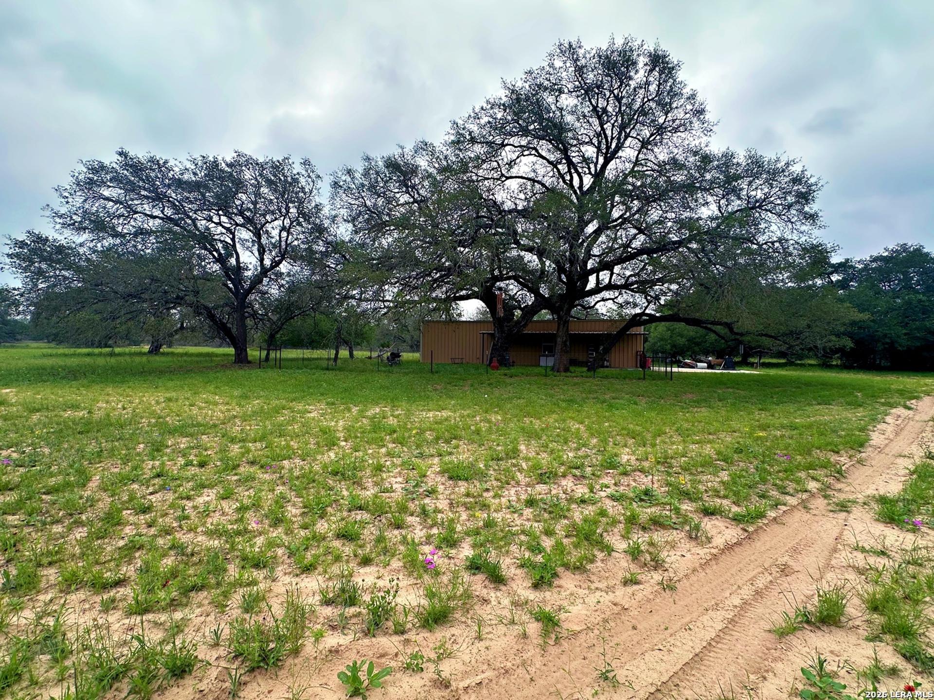 586 Jenschke, POTEET, TX, 78065