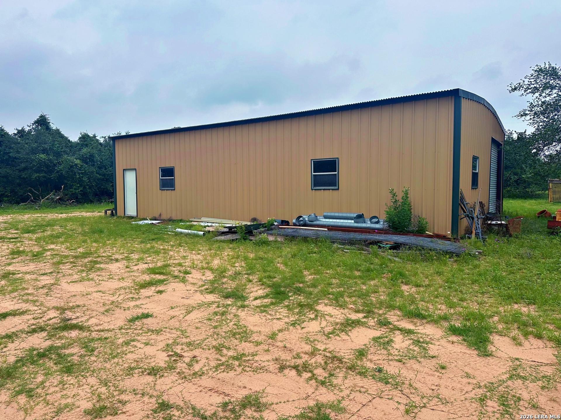 586 Jenschke, POTEET, TX, 78065