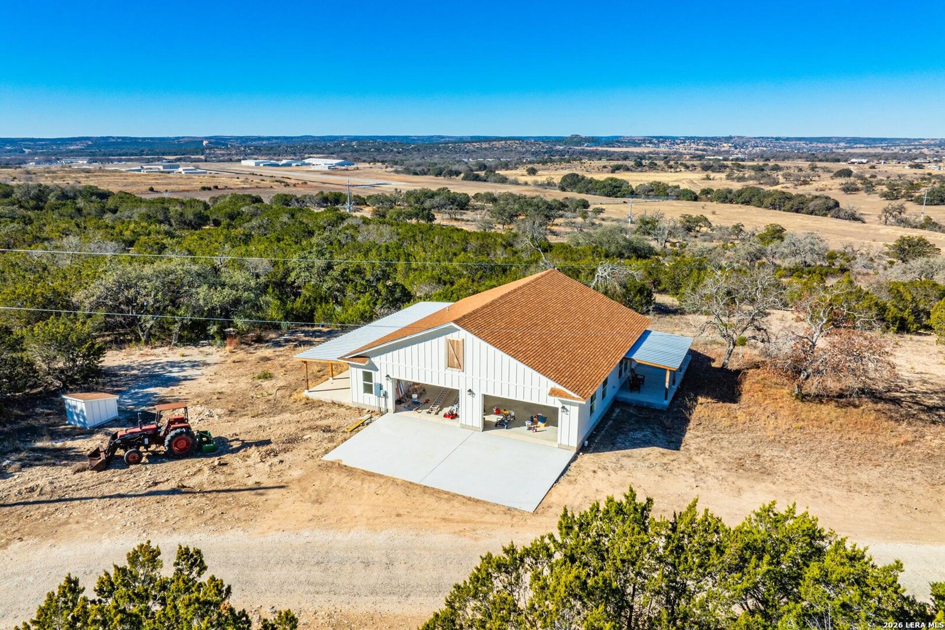 300 Peterson Farm Rd, KERRVILLE, TX, 78028
