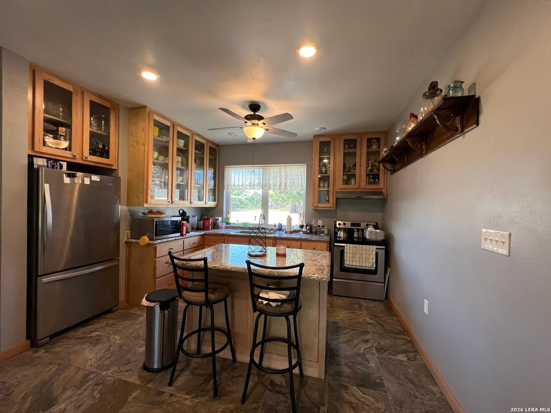 6624 FM 2200, MOORE, TX, 78057