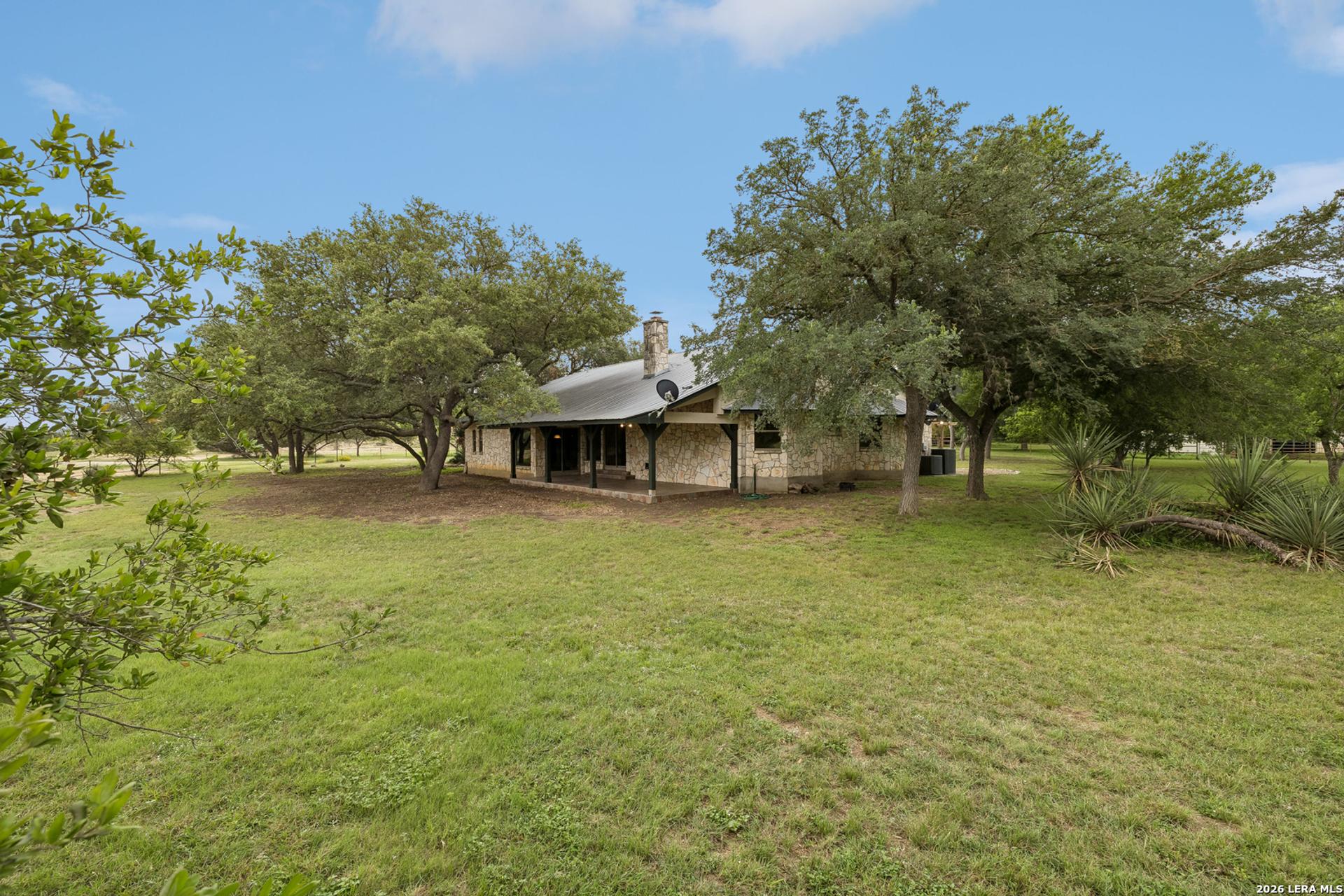 4125 County Road 251, HONDO, TX, 78861