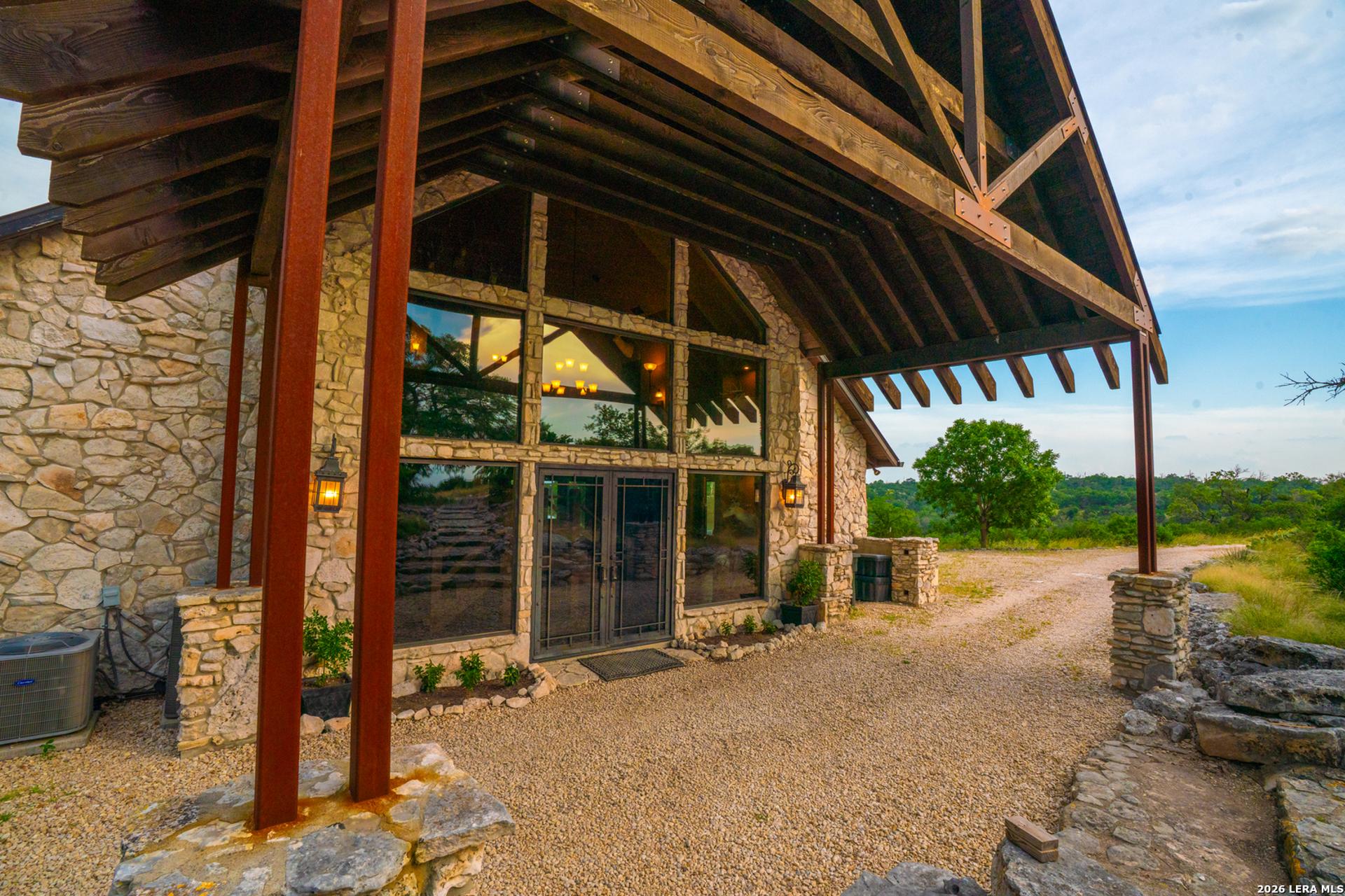 225 Valley View Dr, COMFORT, TX, 78013