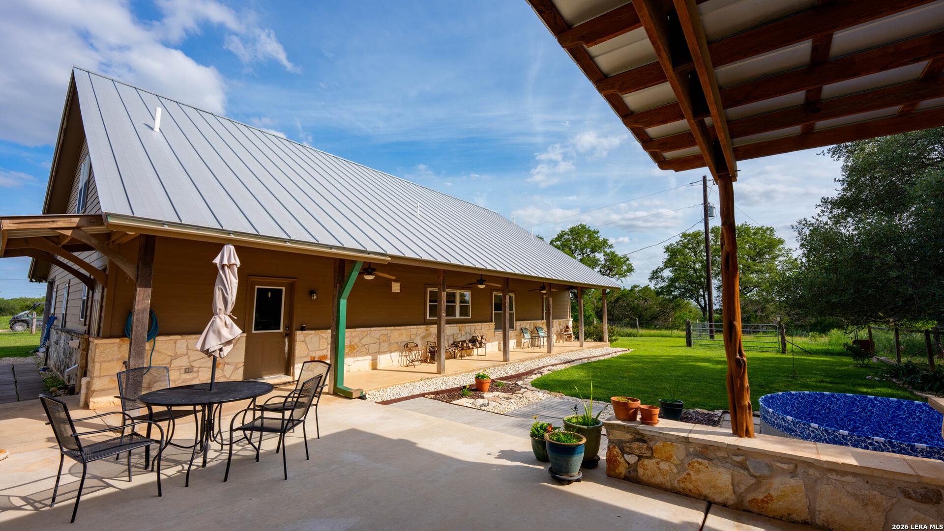 250 County Road 241, HONDO, TX, 78861