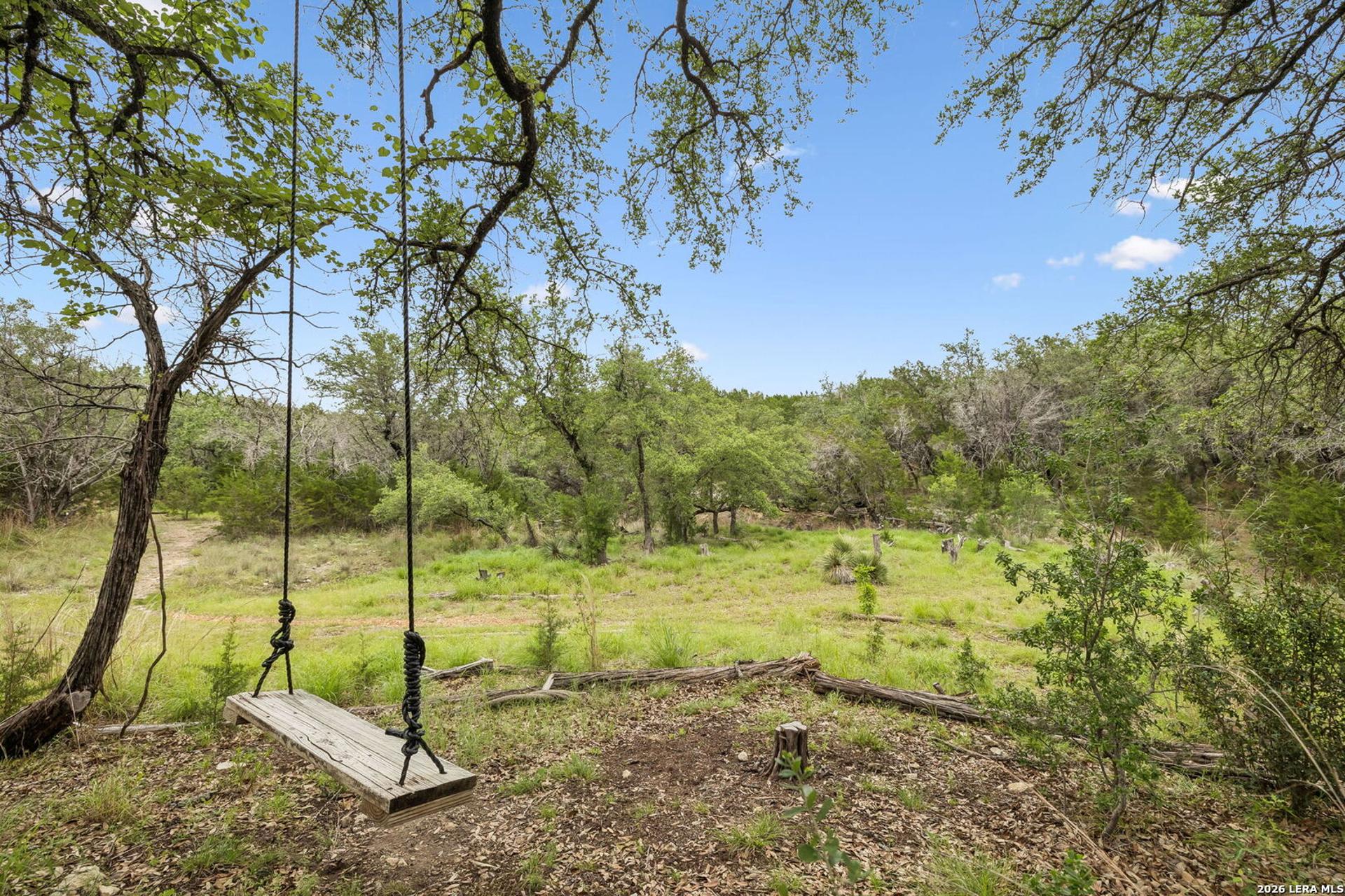 300 BLUFF RD, SPICE_WOOD, TX, 78669