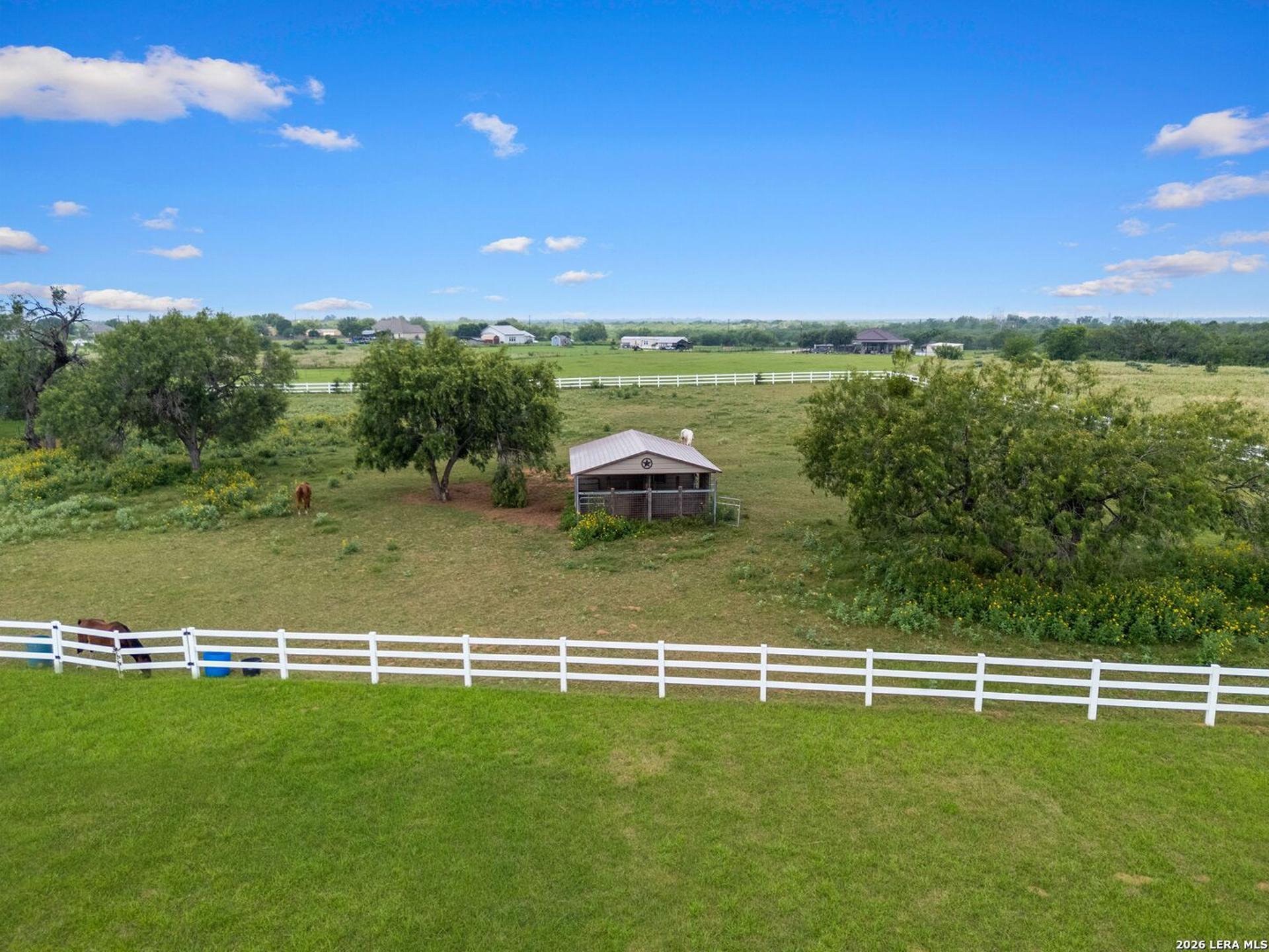 16371 Borregas Rd, ELMENDORF, TX, 78112