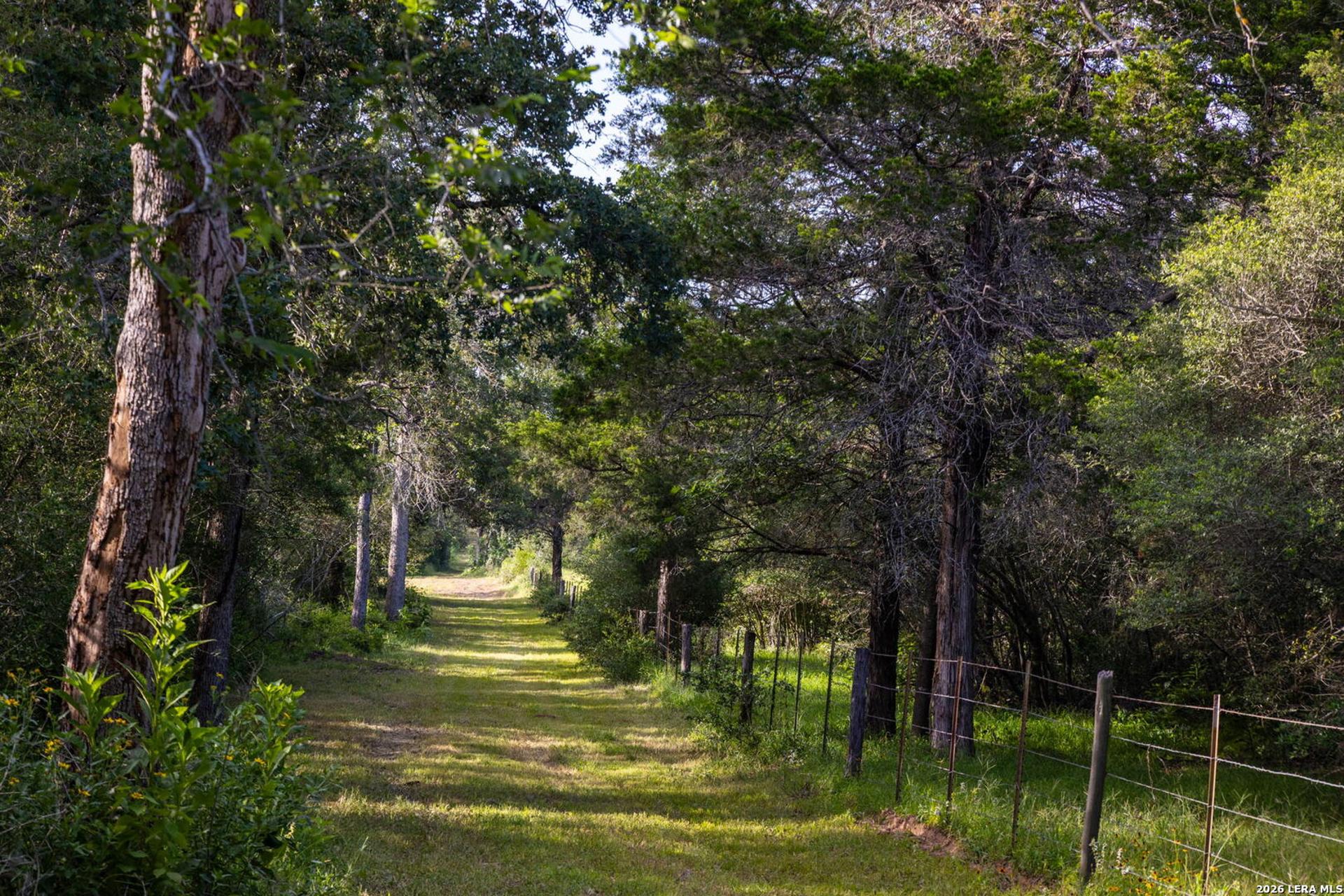 10488 STATE HIGHWAY 304, HARWOOD, TX, 78632