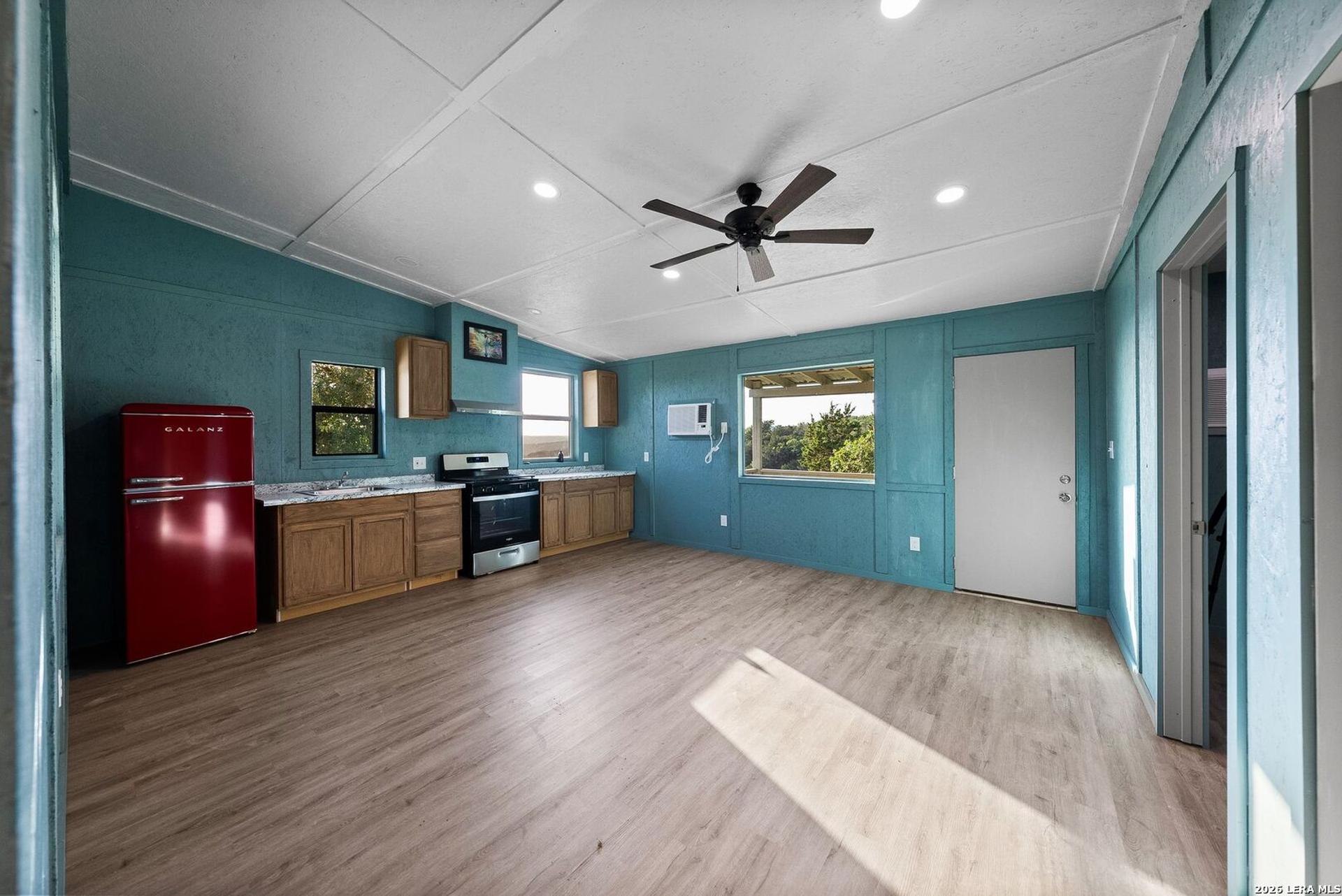 165 Trent Rd S, KERRVILLE, TX, 78028