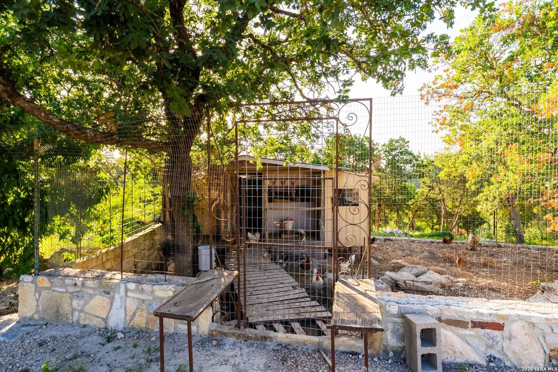 165 Trent Rd S, KERRVILLE, TX, 78028