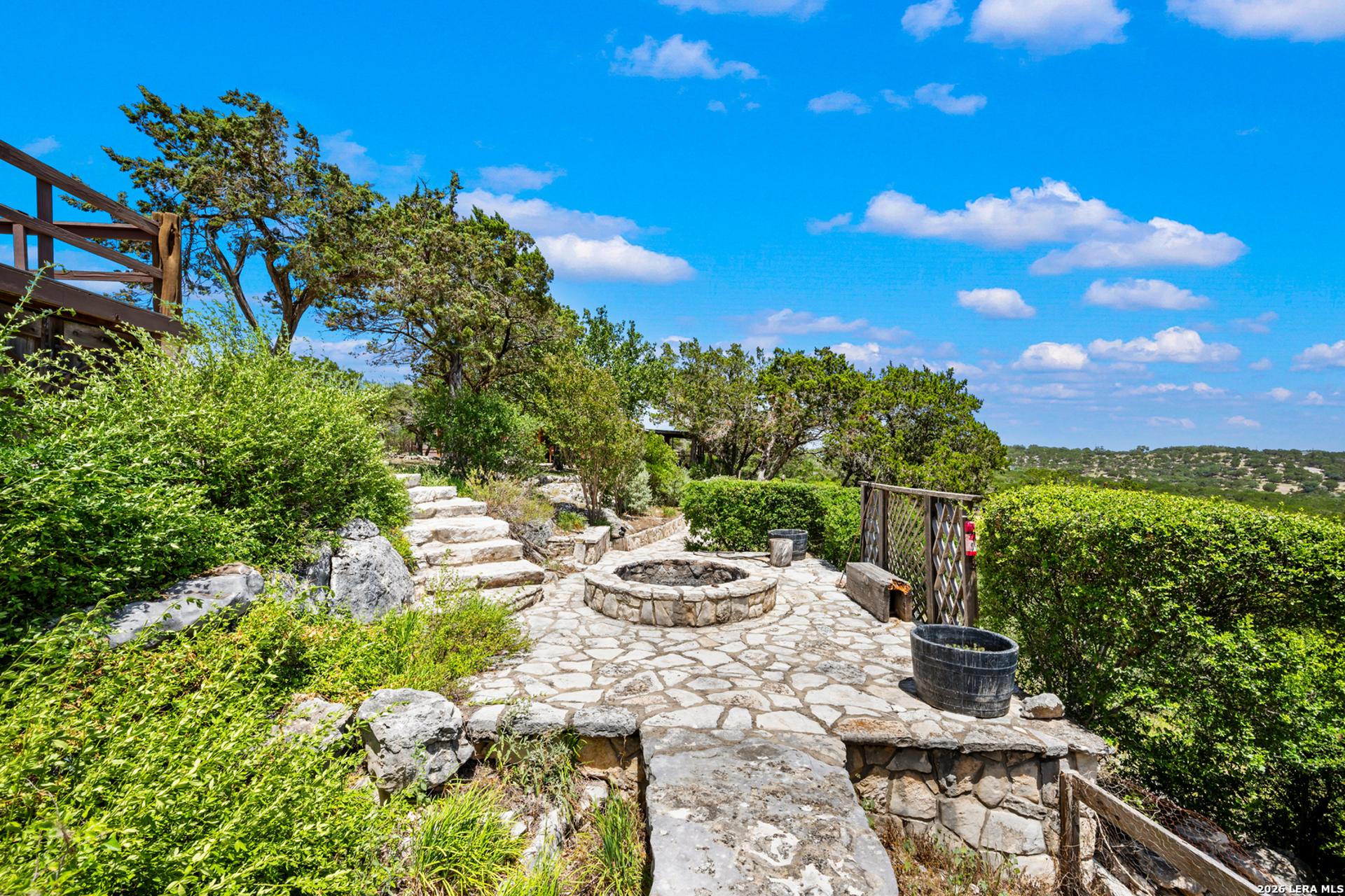 170 OVERLAND TRL W, HUNT, TX, 78024