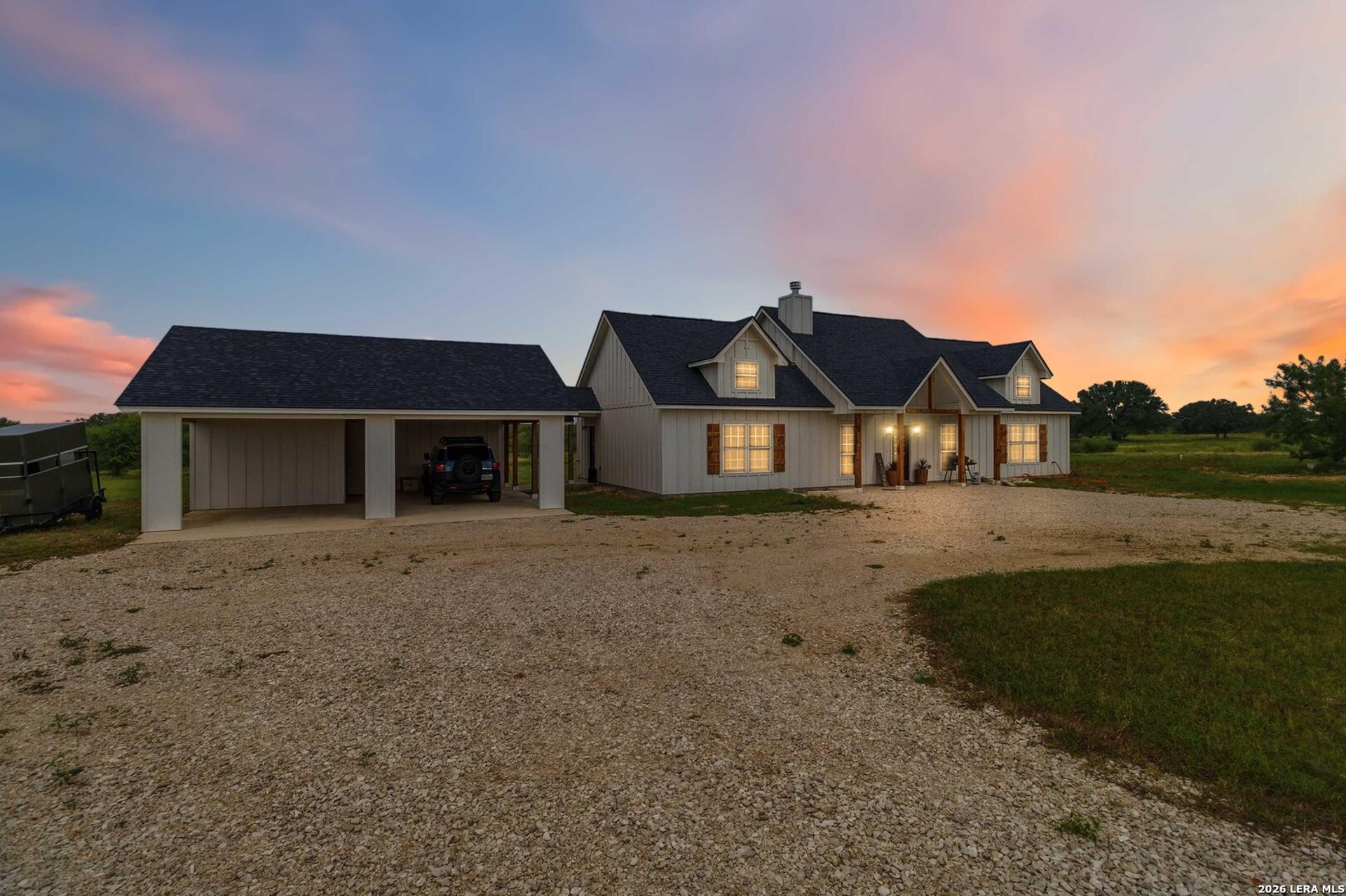 2194 S Ranch Rd 187, SABINAL, TX, 78881