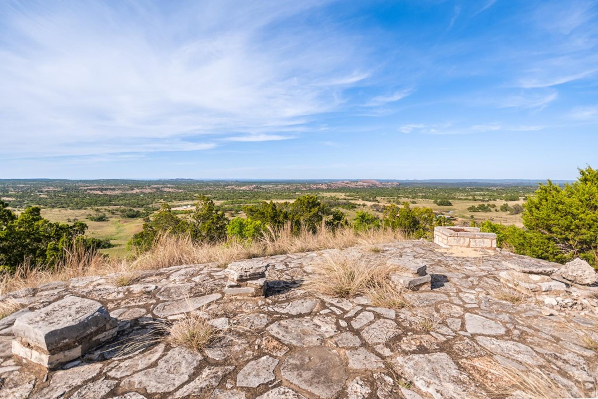 743 Welgehausen Rd, Fredericksburg, TX, 78624