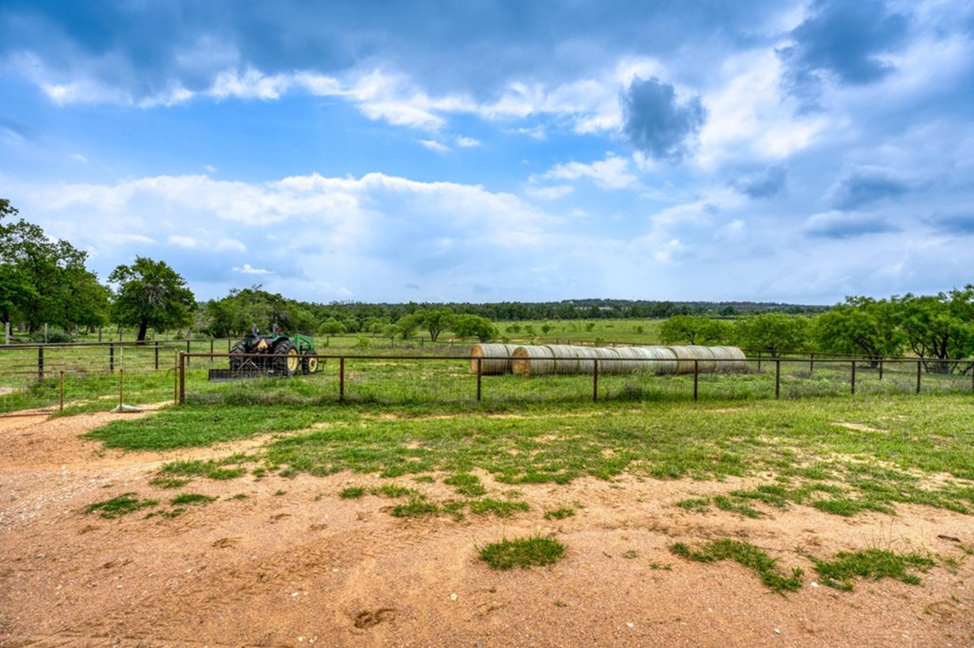 367 Weidenbach Road, Fredericksburg, TX, 78624