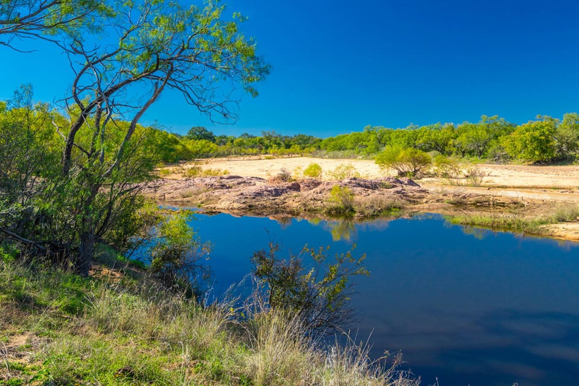 000 County Rd 102, Llano, TX, 78643