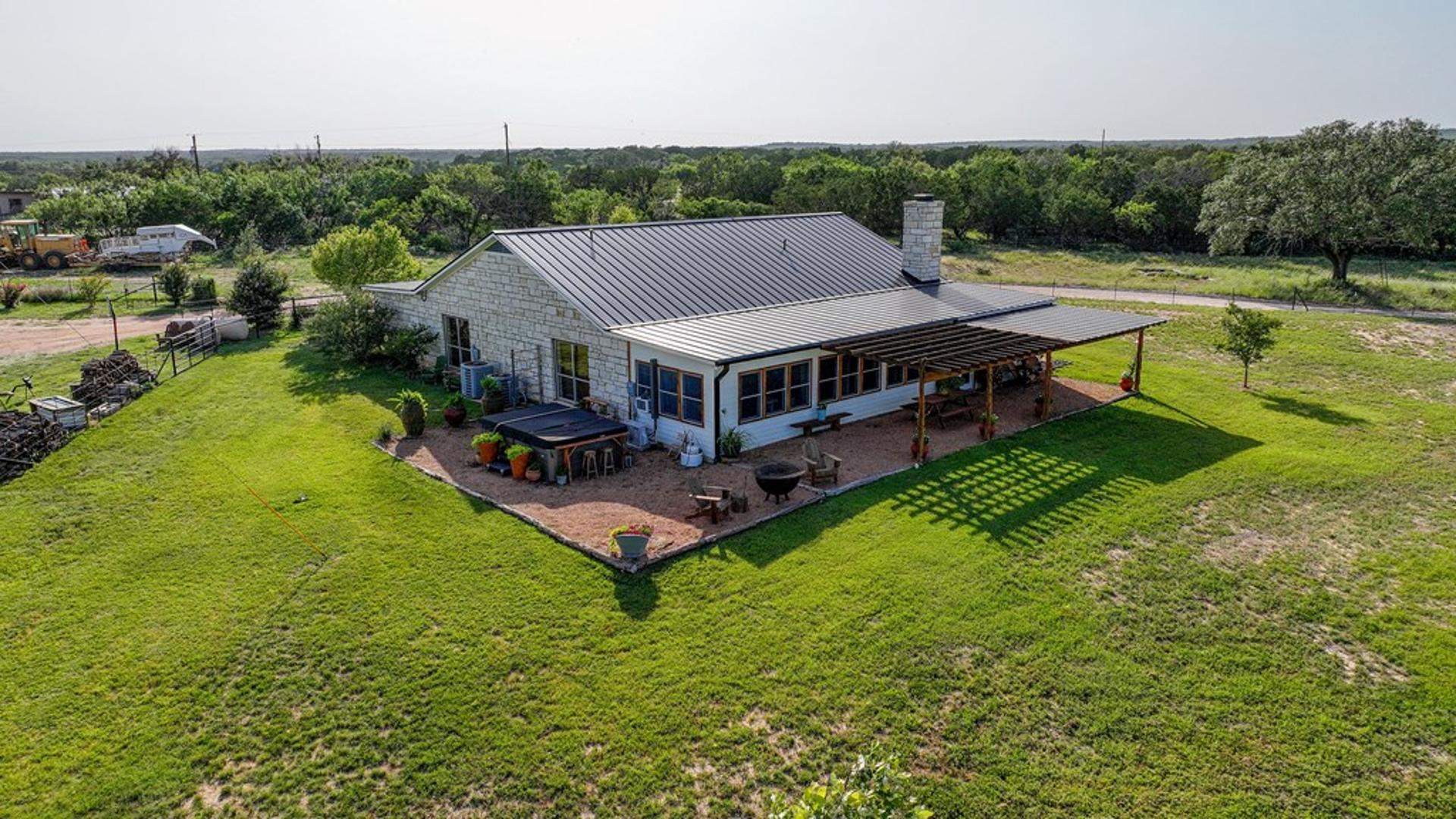 300 Private Road 626, Voca, TX, 76887