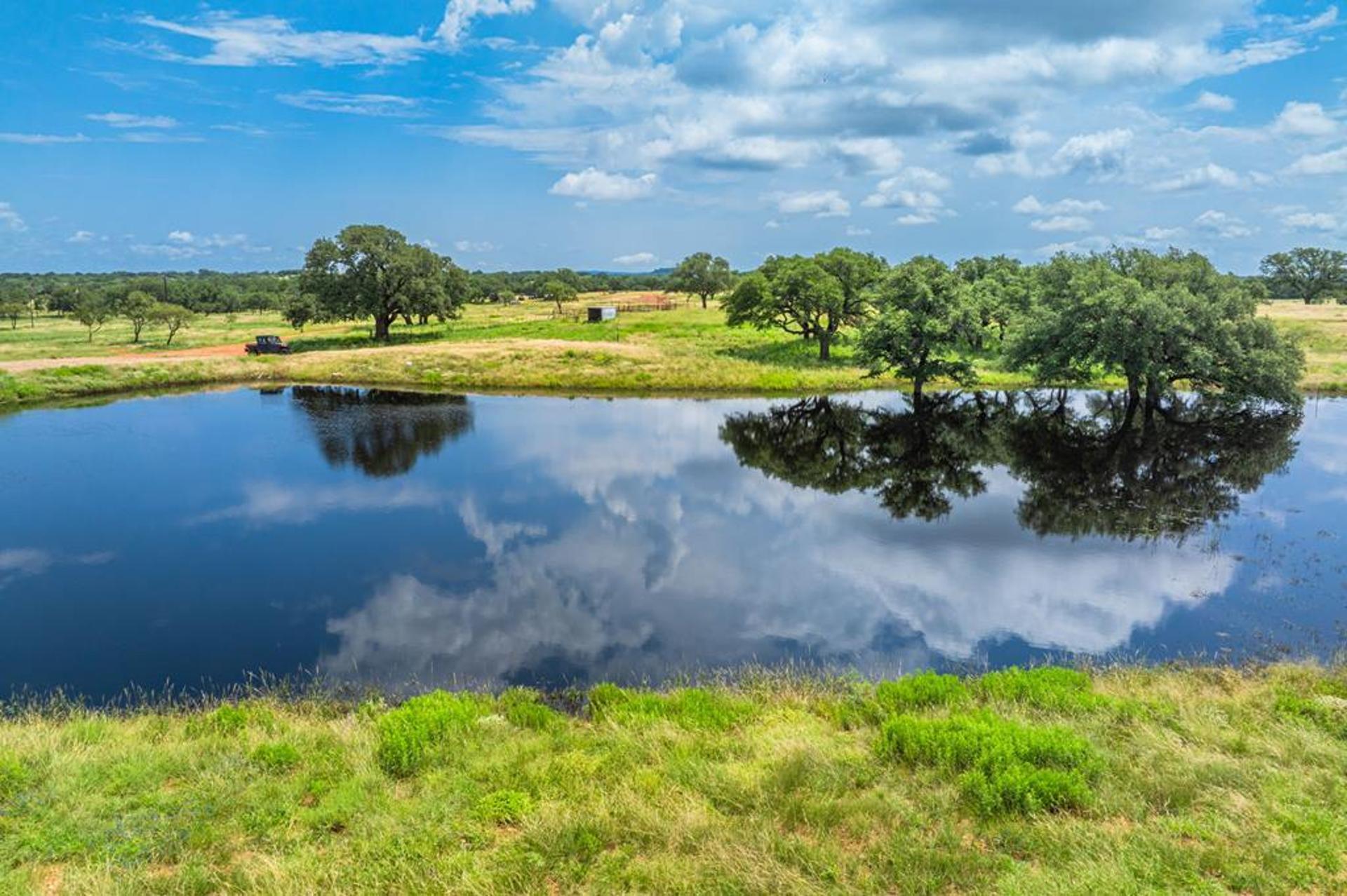 2602 County Rd 406, Llano, TX, 78643