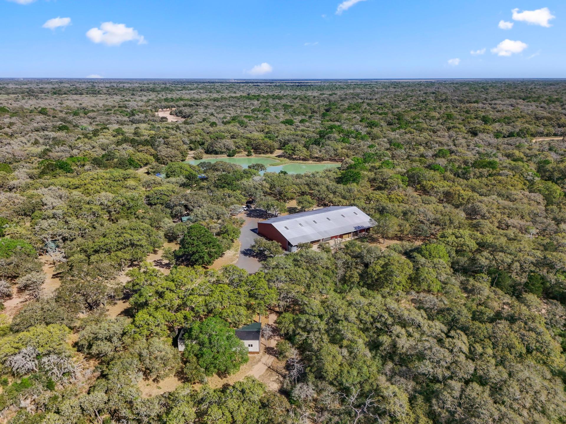 4053 County Road 158, Hallettsville, TX, 77964