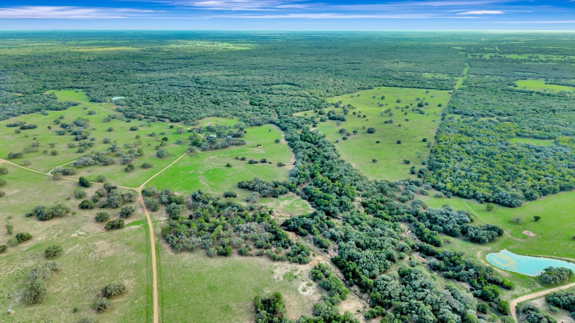 16297B State Highway 111, Yoakum, TX, 77995