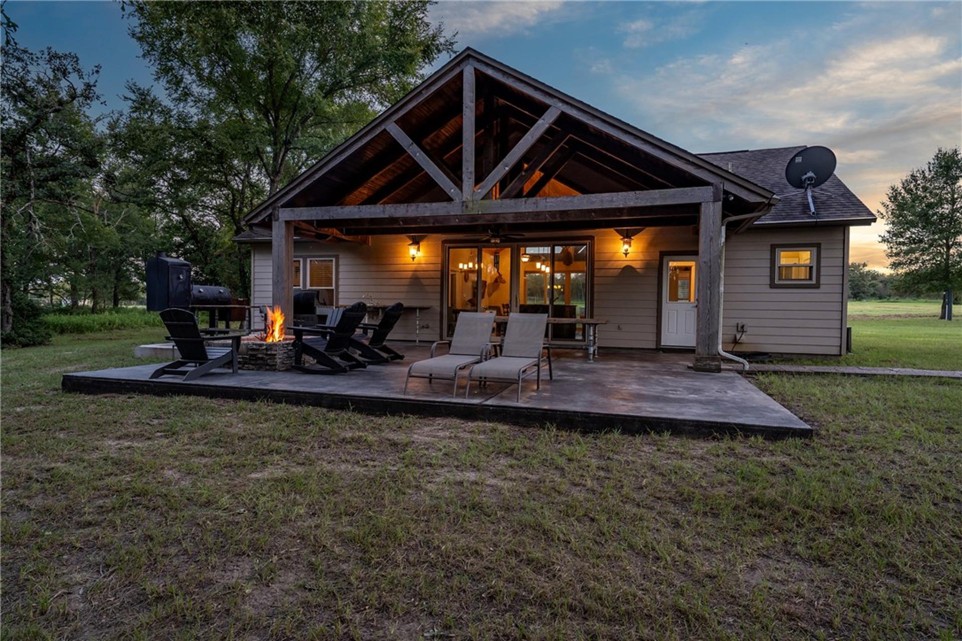 2033 Lcr 704, Kosse, TX, 76653