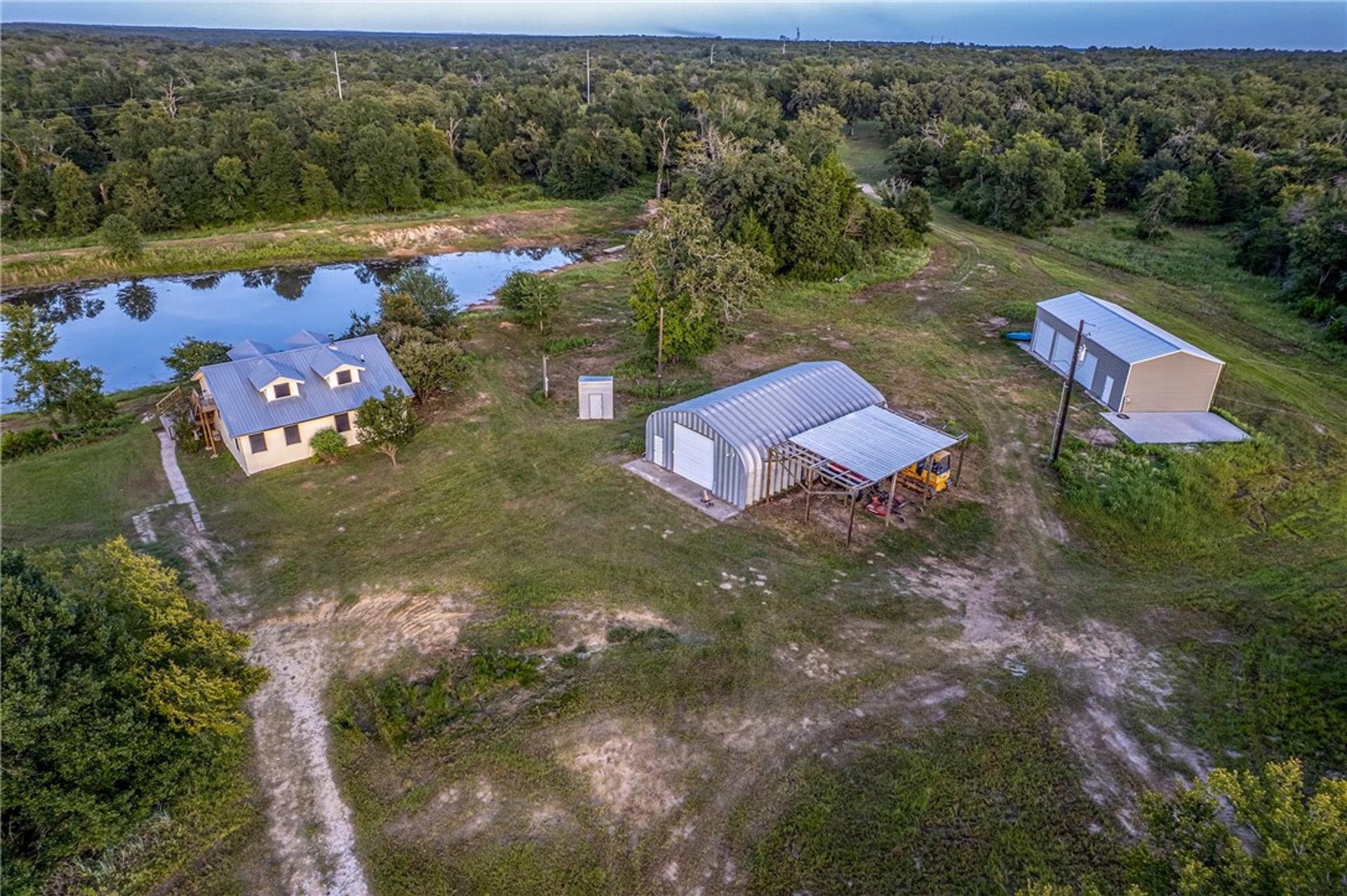 2033 Lcr 704, Kosse, TX, 76653