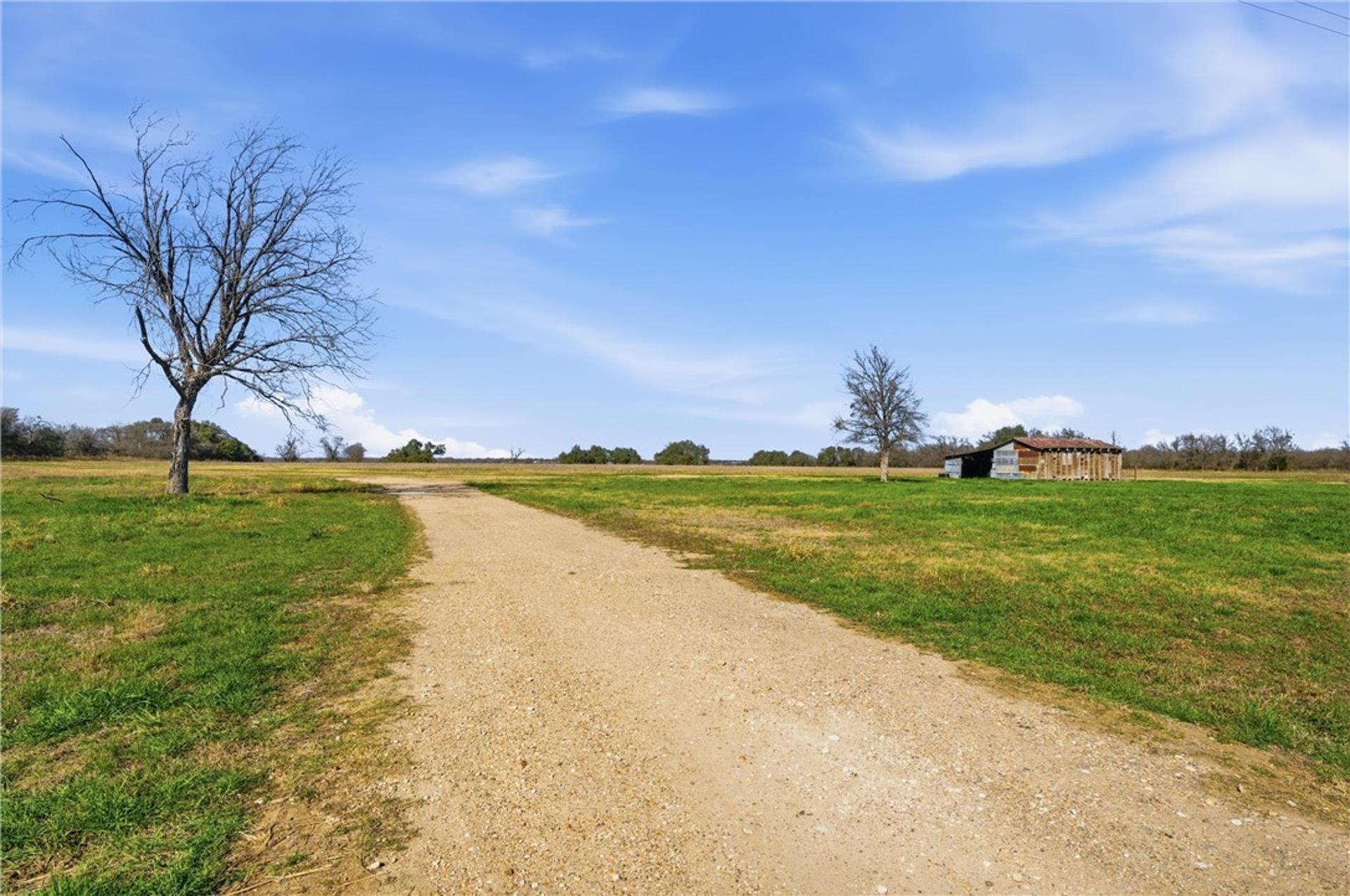 2375 FM 935, Chilton, TX, 76632