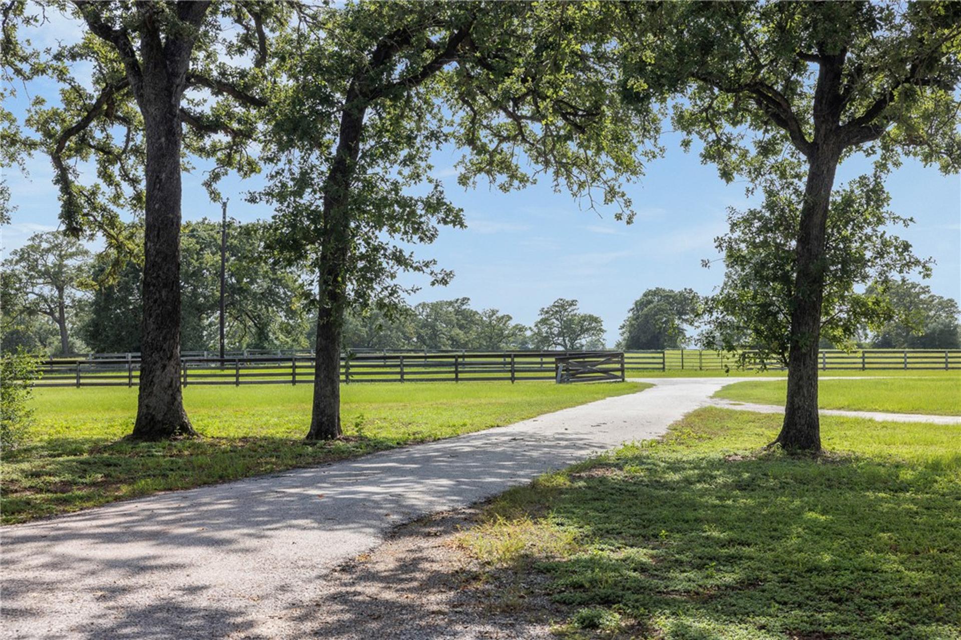 4845 County Road 119, Caldwell, TX, 77836