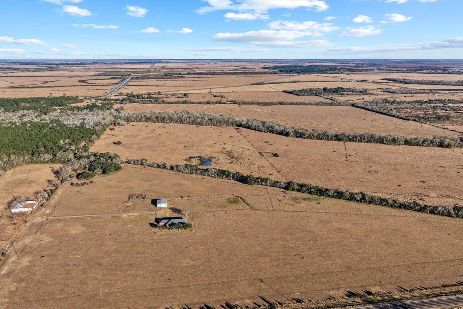 3857 Highway 61, Devers, TX, 77538