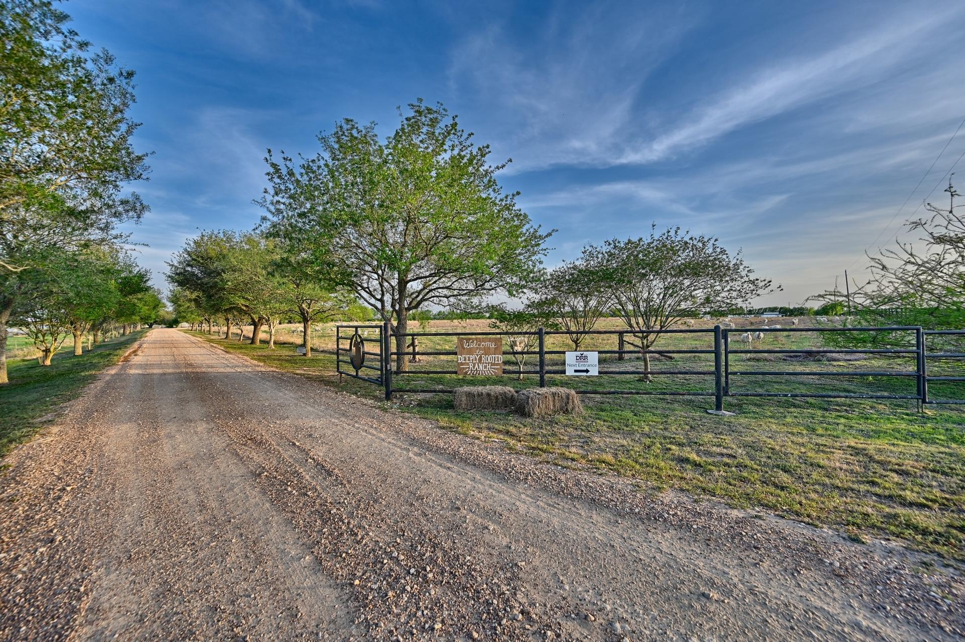 5255 Ganske, Burton, TX, 77835