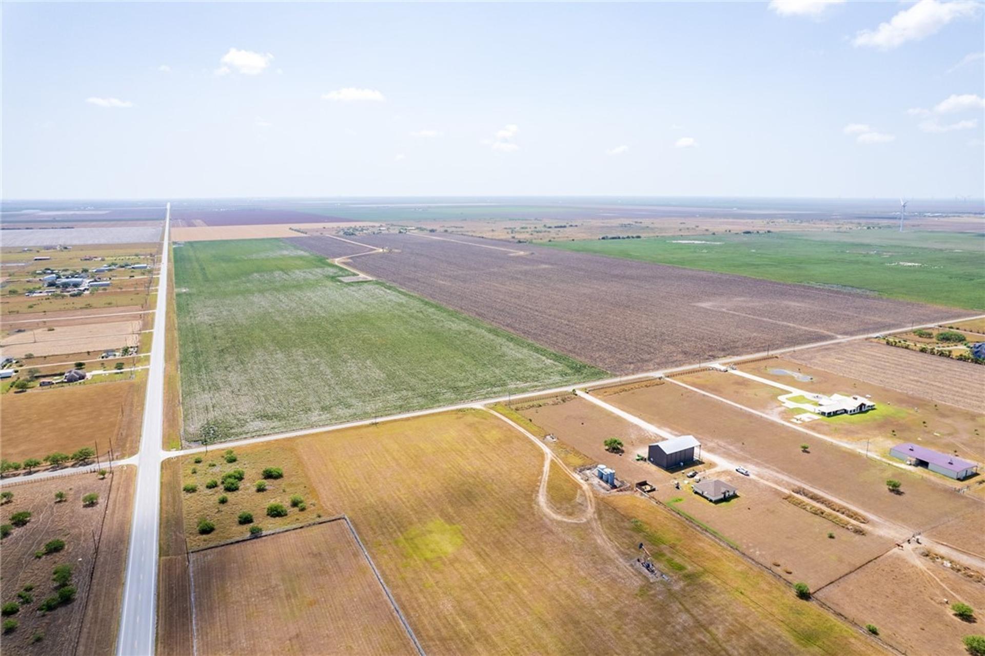 0 CR 2444 (S Staples) @ CR 51, Corpus Christi, TX, 78415