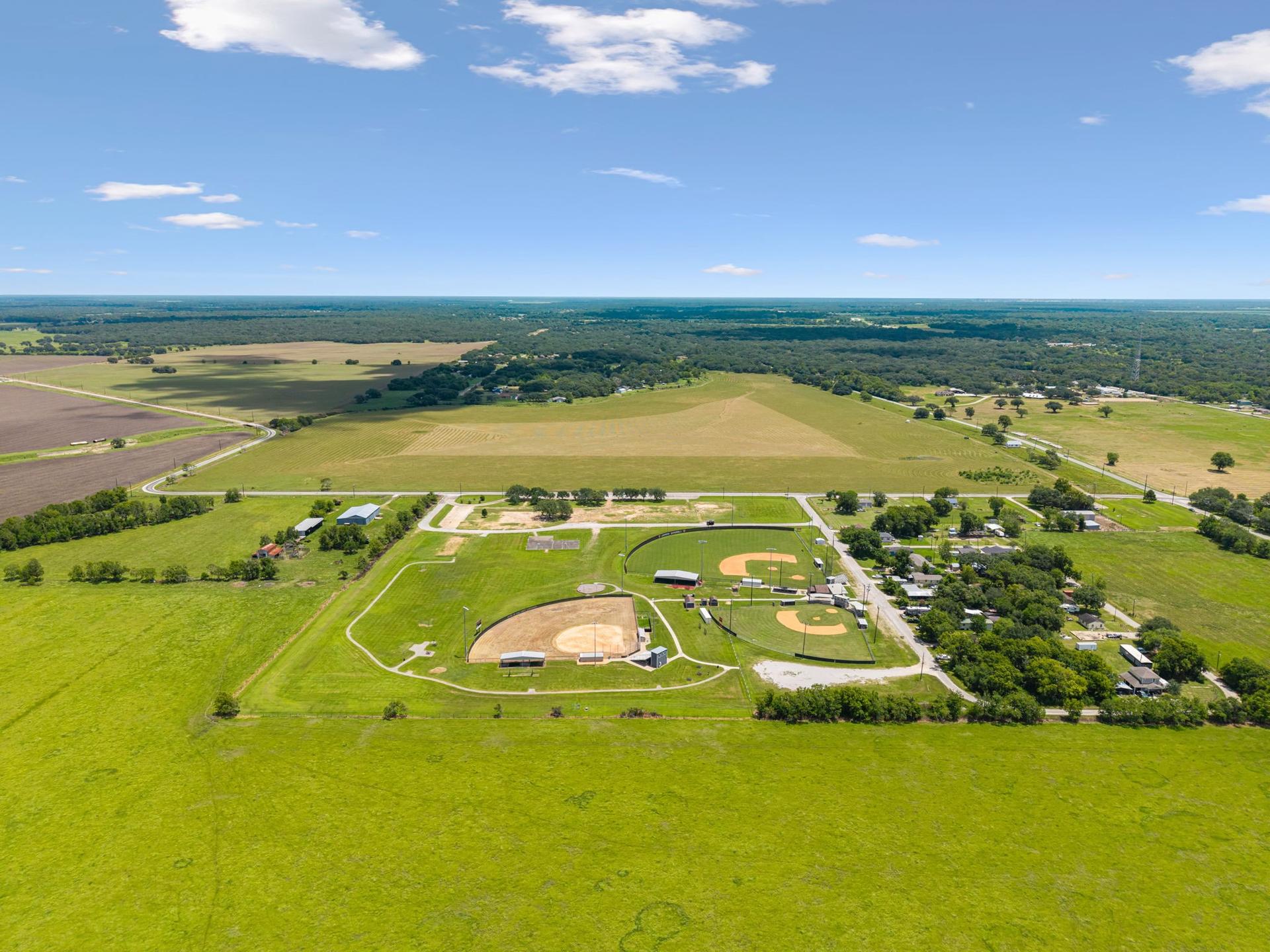 2427 County Road 126, Van Vleck, TX, 77482