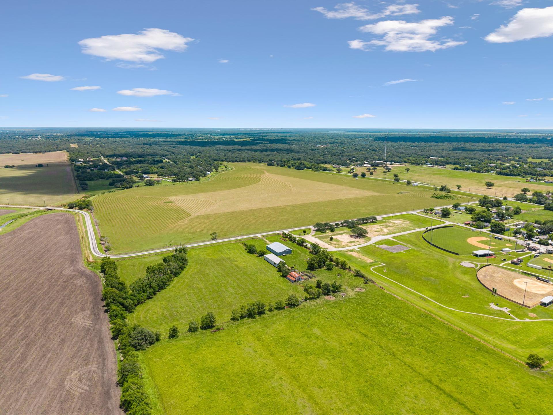 2427 County Road 126, Van Vleck, TX, 77482