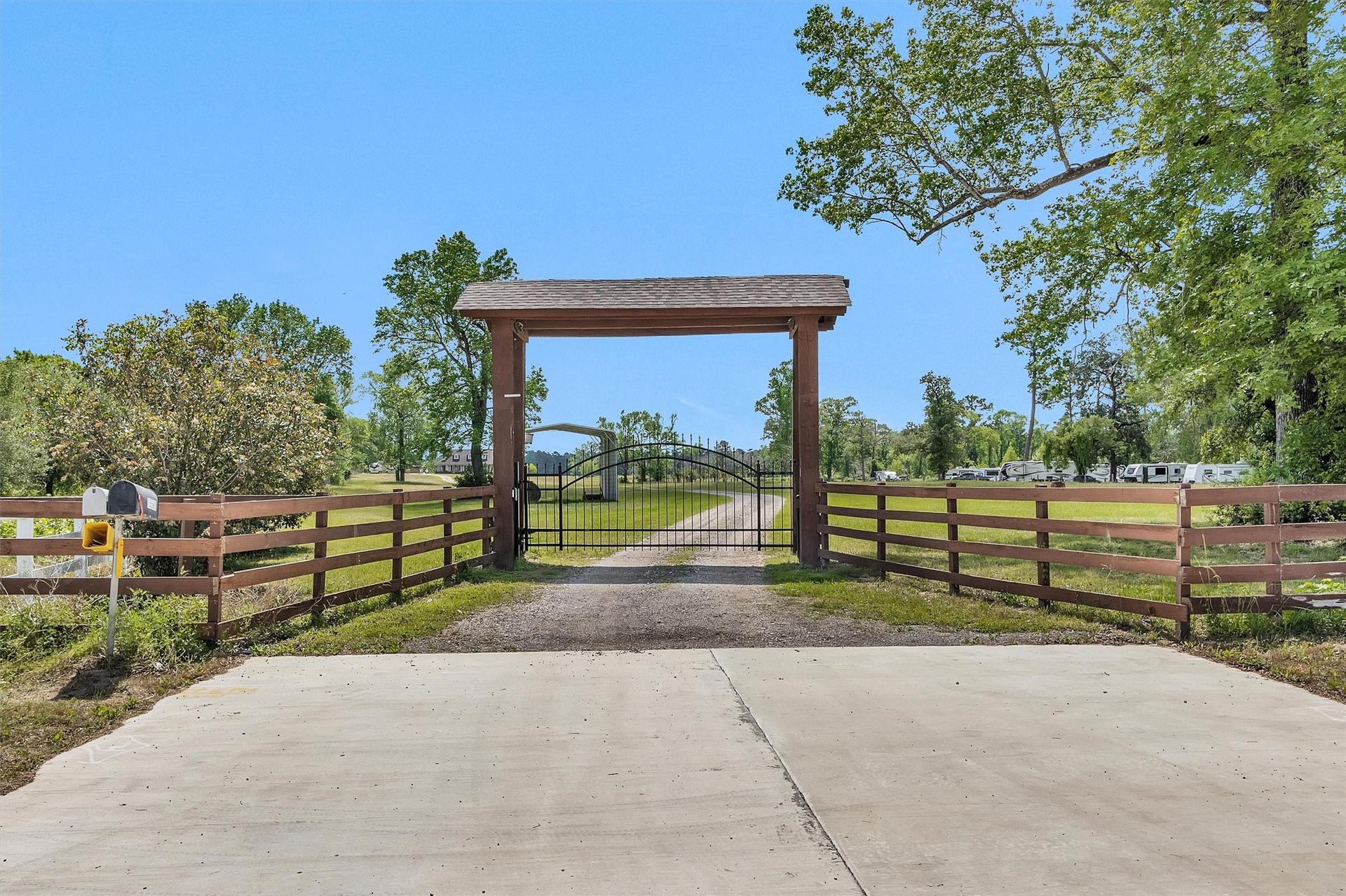 15586 Highway 105, Conroe, TX, 77306