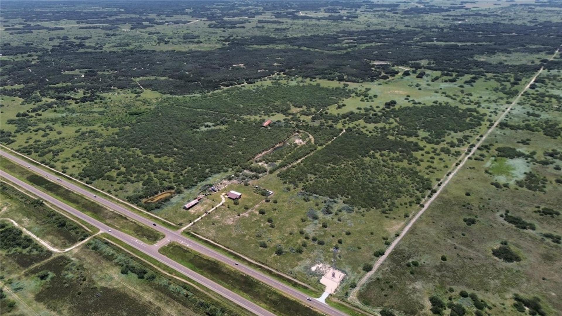 #694 US-281, Falfurrias, TX, 78355