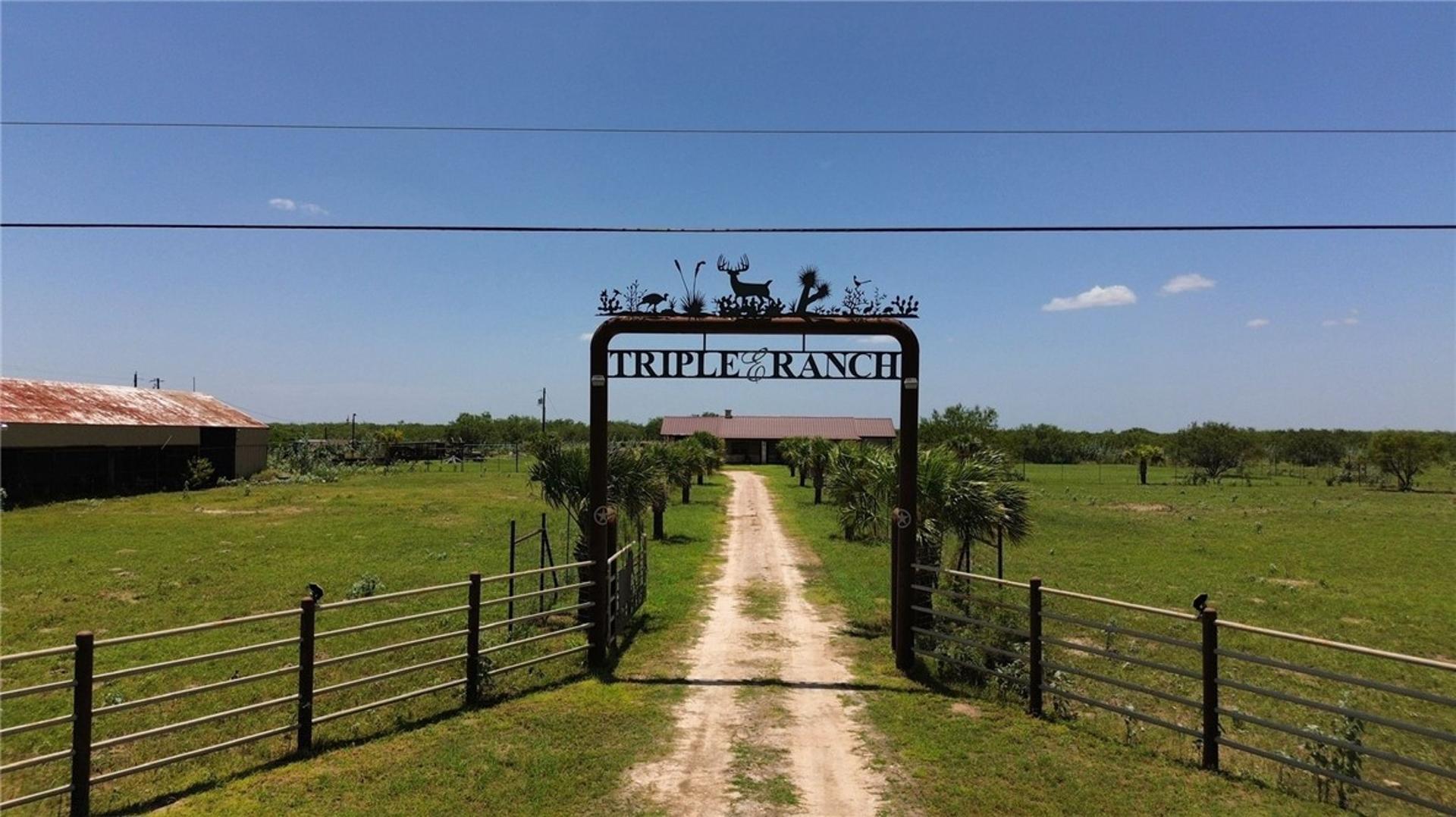 #694 US-281, Falfurrias, TX, 78355