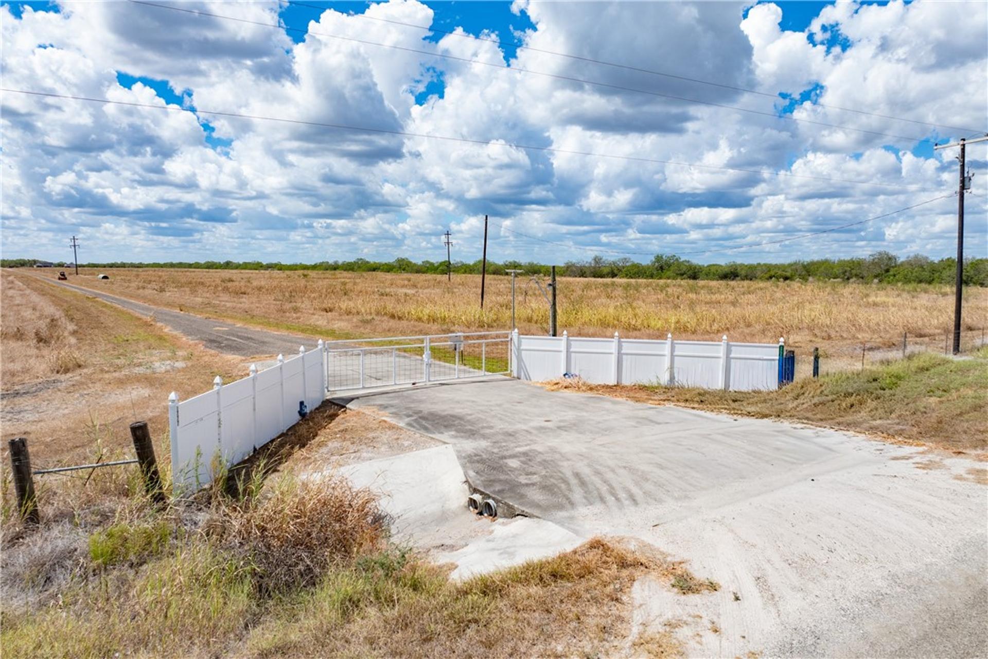 1777 County Road 170, Alice, TX, 78332