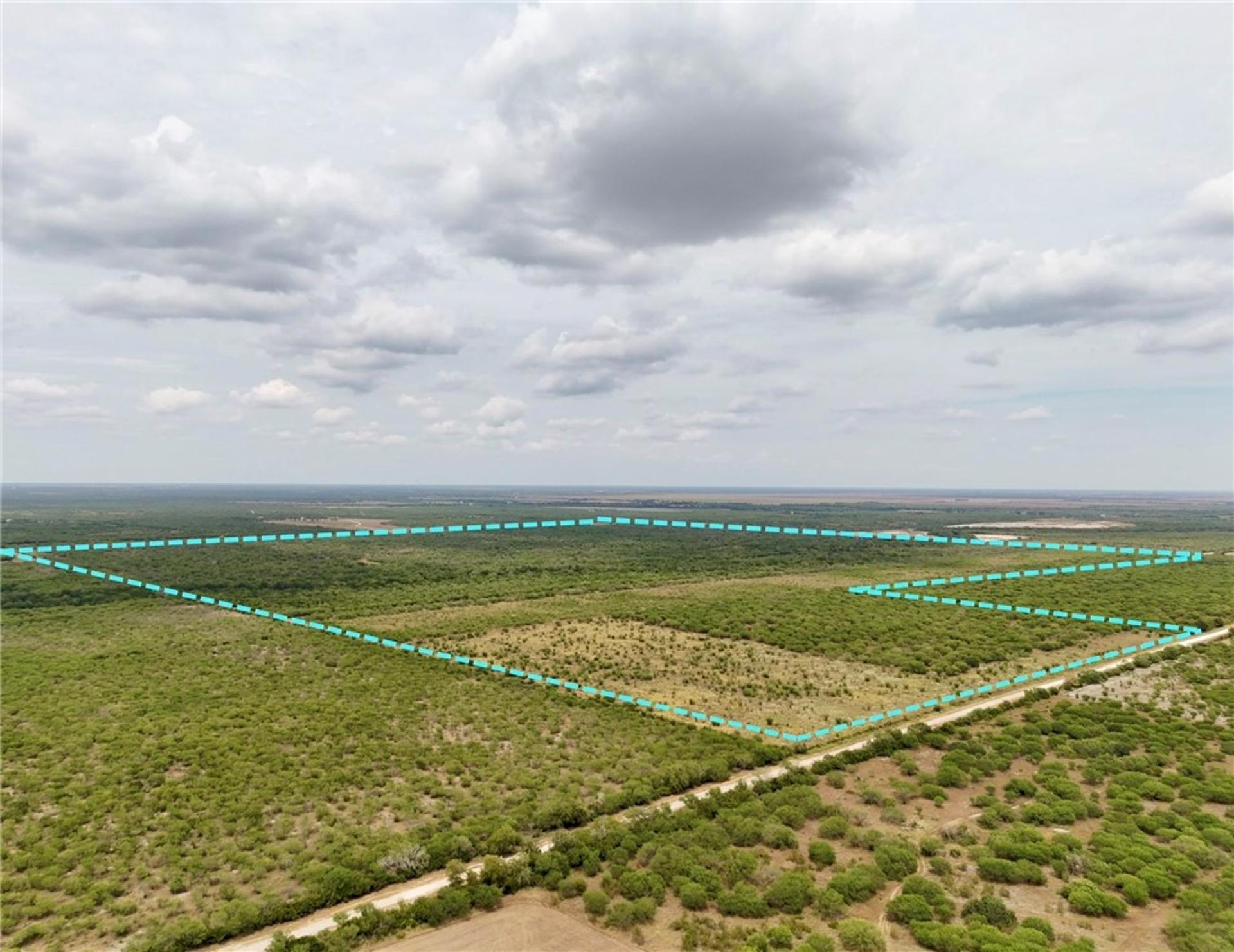 CR 119, Alice, TX, 78332