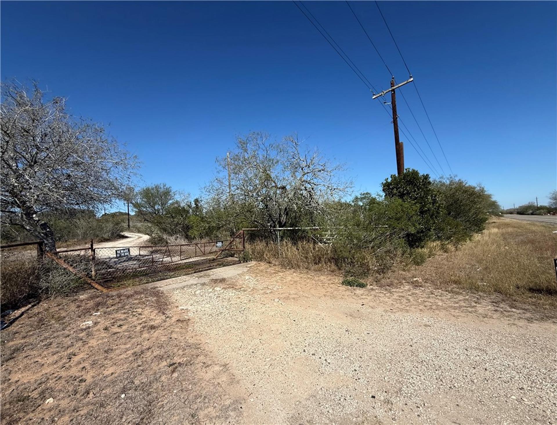 2647 Highway 359, Benavides, TX, 78341