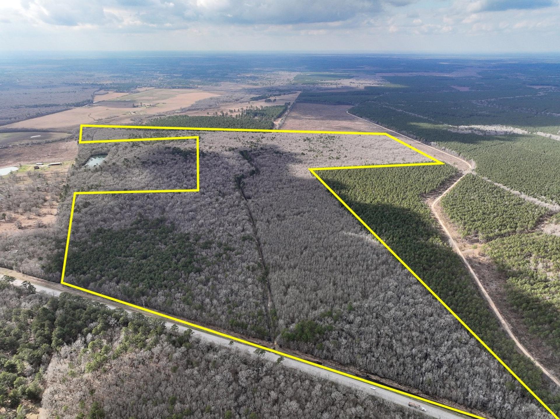 1 FM 770, Saratoga, TX, 77585