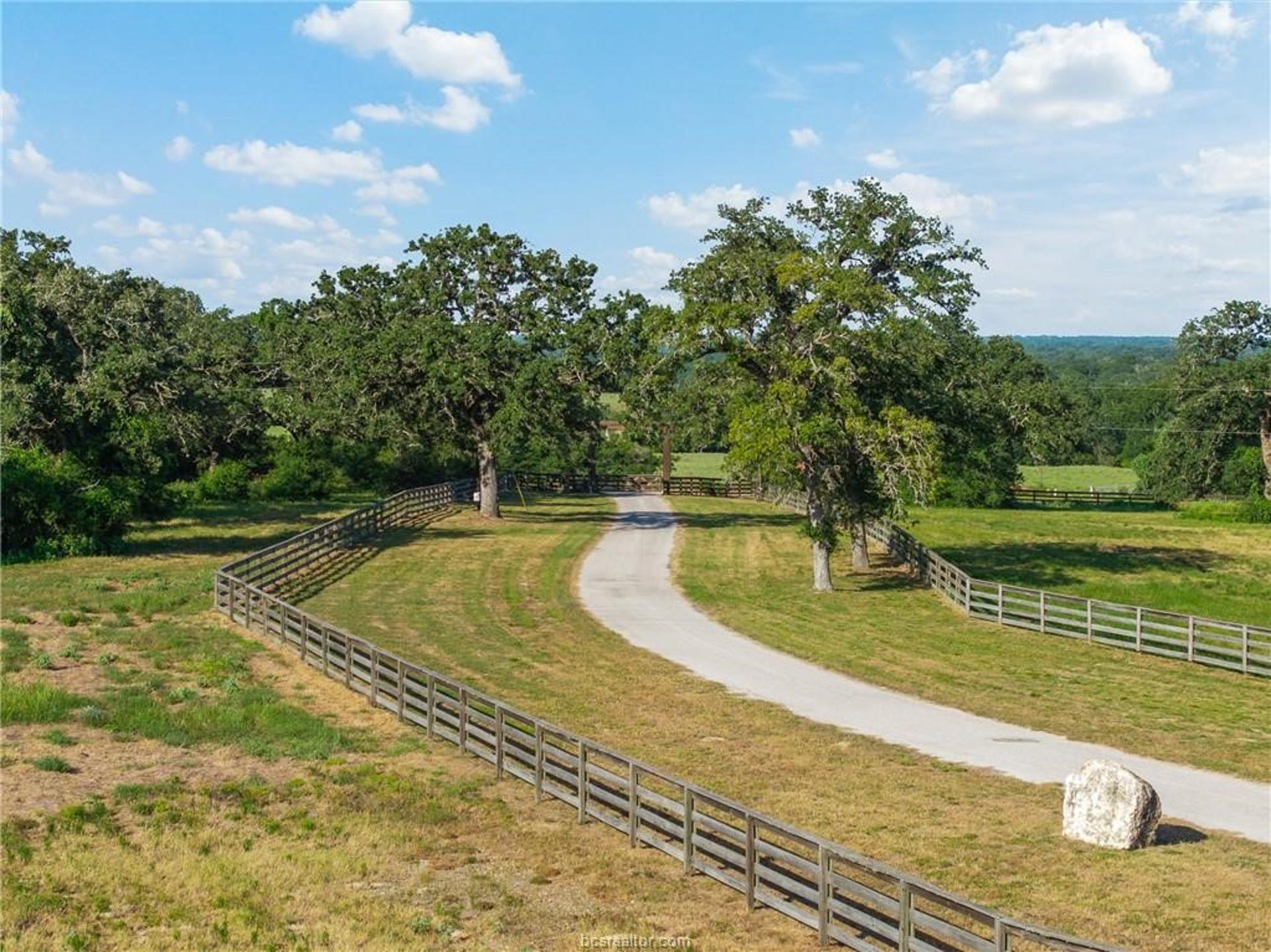 4845 County Road 119, Caldwell, TX, 77836