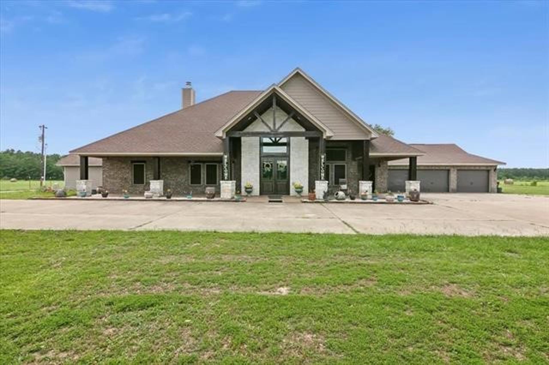 4096 Fm 1004, Kirbyville, TX, 75956