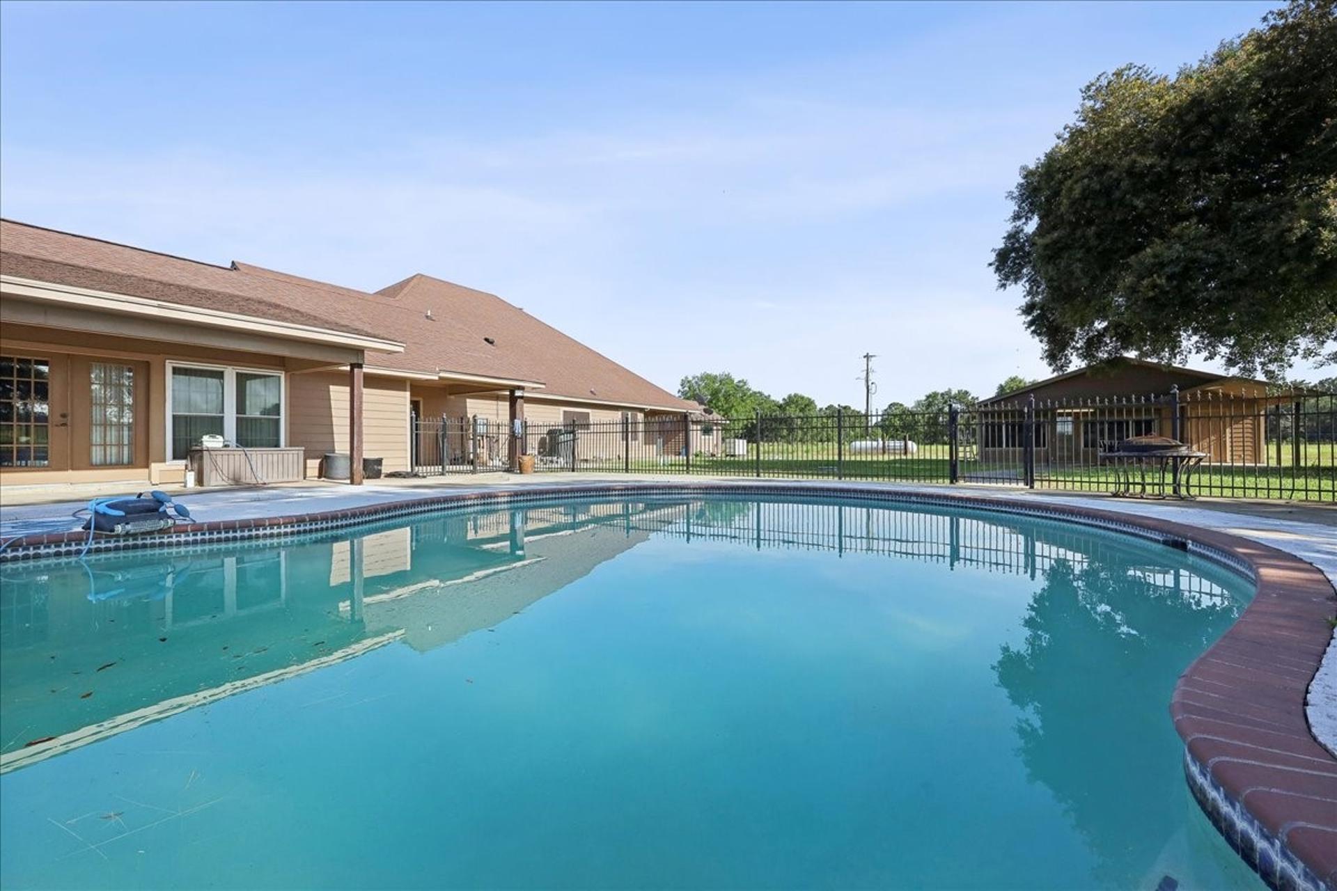 4096 Fm 1004, Kirbyville, TX, 75956