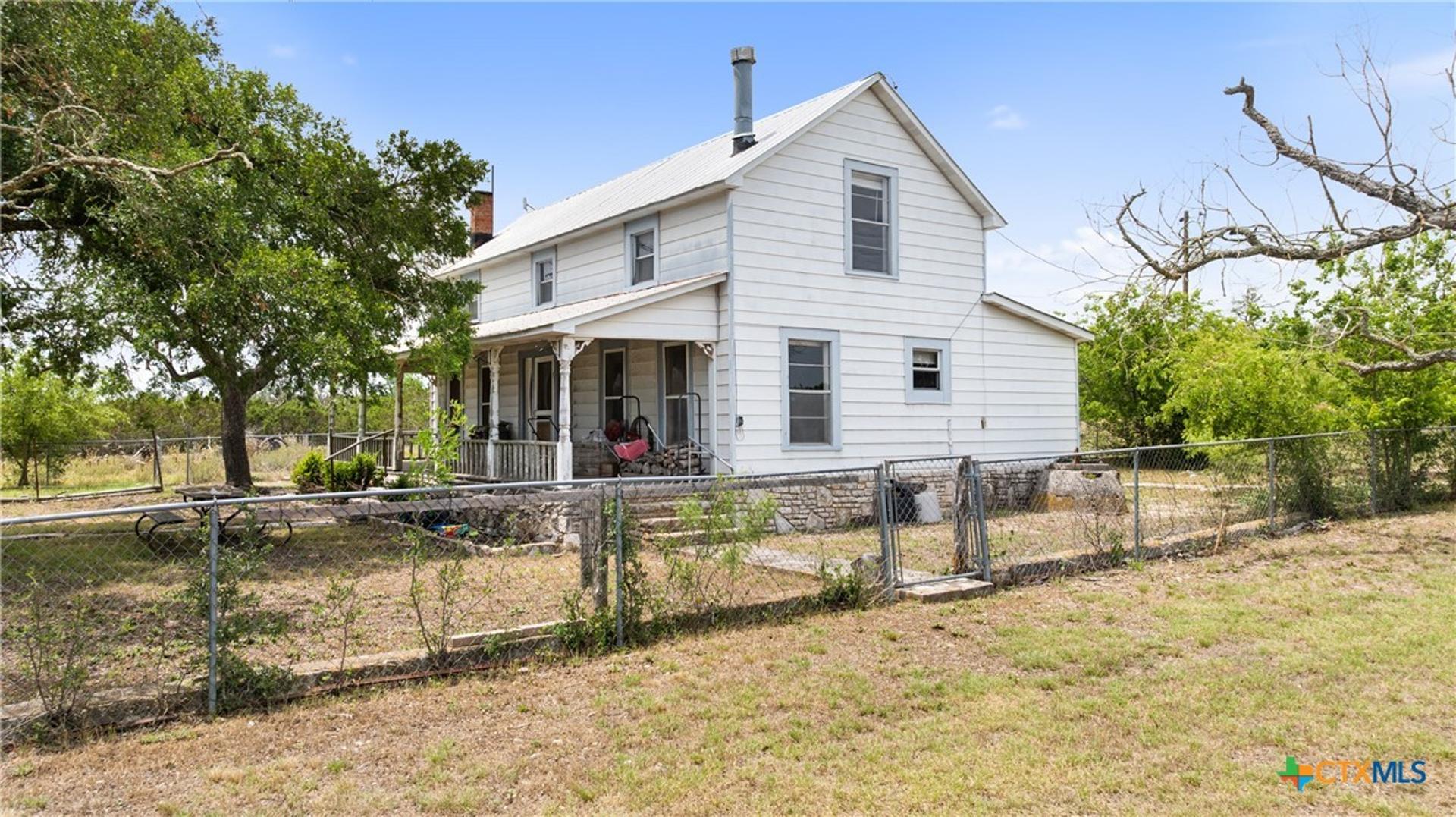65 Miles Ln, Harper, TX, 78631