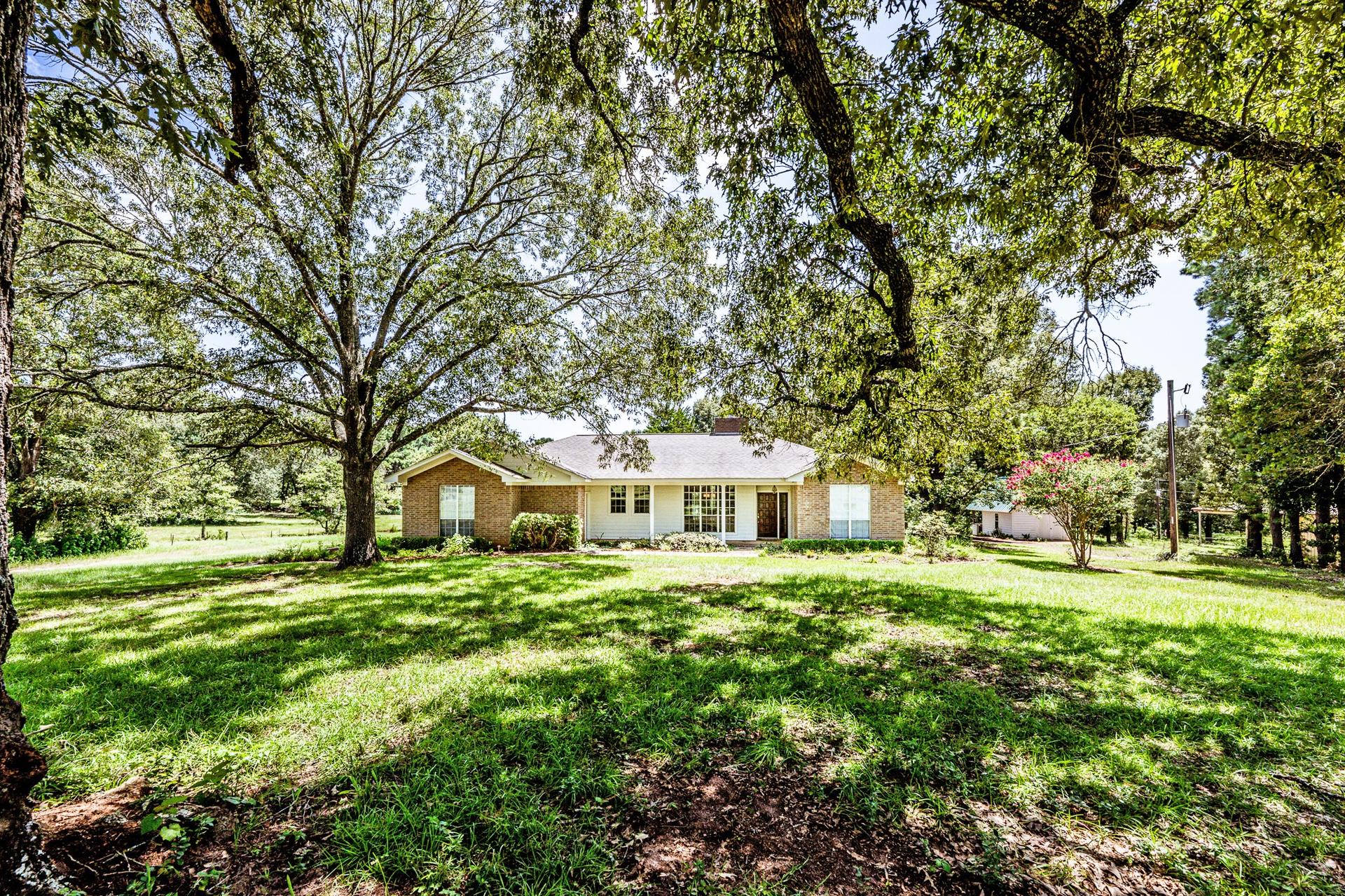 996 CR 1835, Crockett, TX, 75835