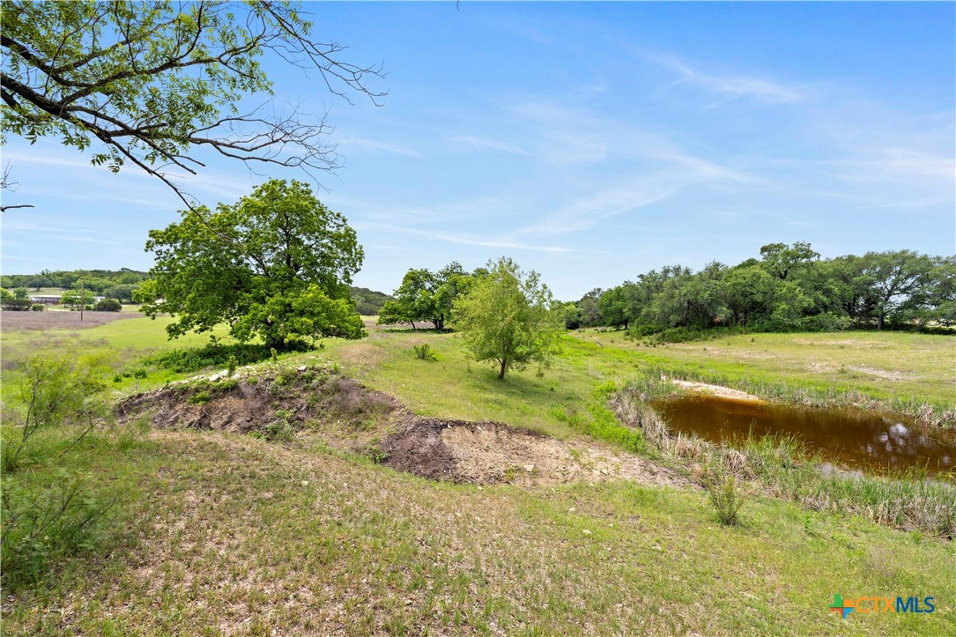 902 County Road 327, Gatesville, TX, 76528