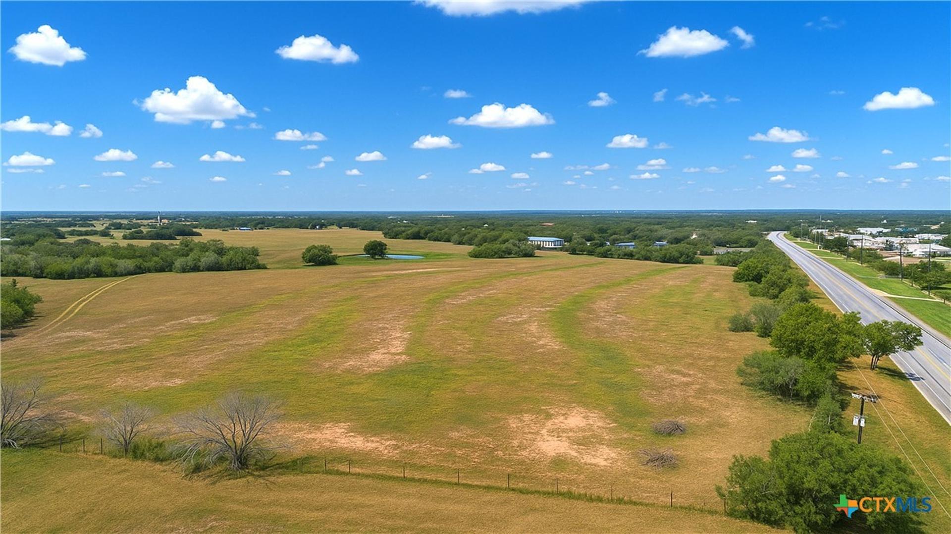 4425 US HWY 90, Seguin, TX, 78155