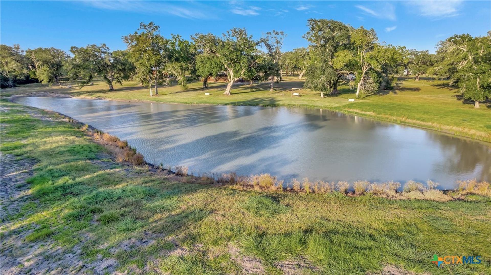 2698 County Road 284, Edna, TX, 77957